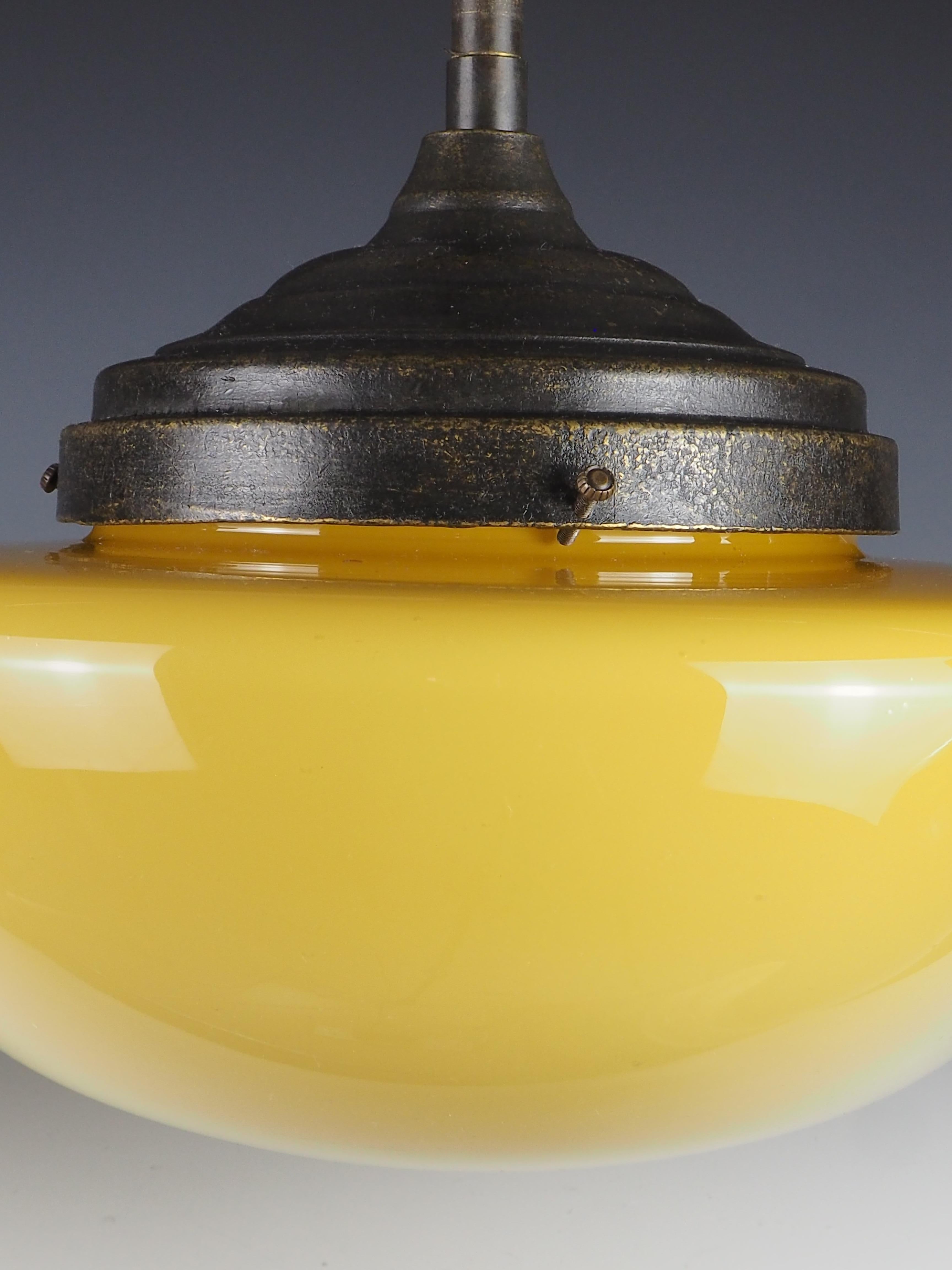20th Century Pair of Gilde Handwerk Ceiling Opaline Pendants For Sale