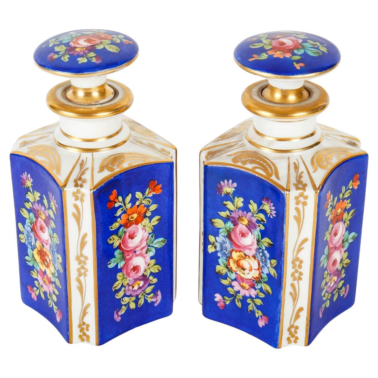 Pair of Gilded and Hand-Painted Porcelain Flasks, Napoleon III Period. For Sale