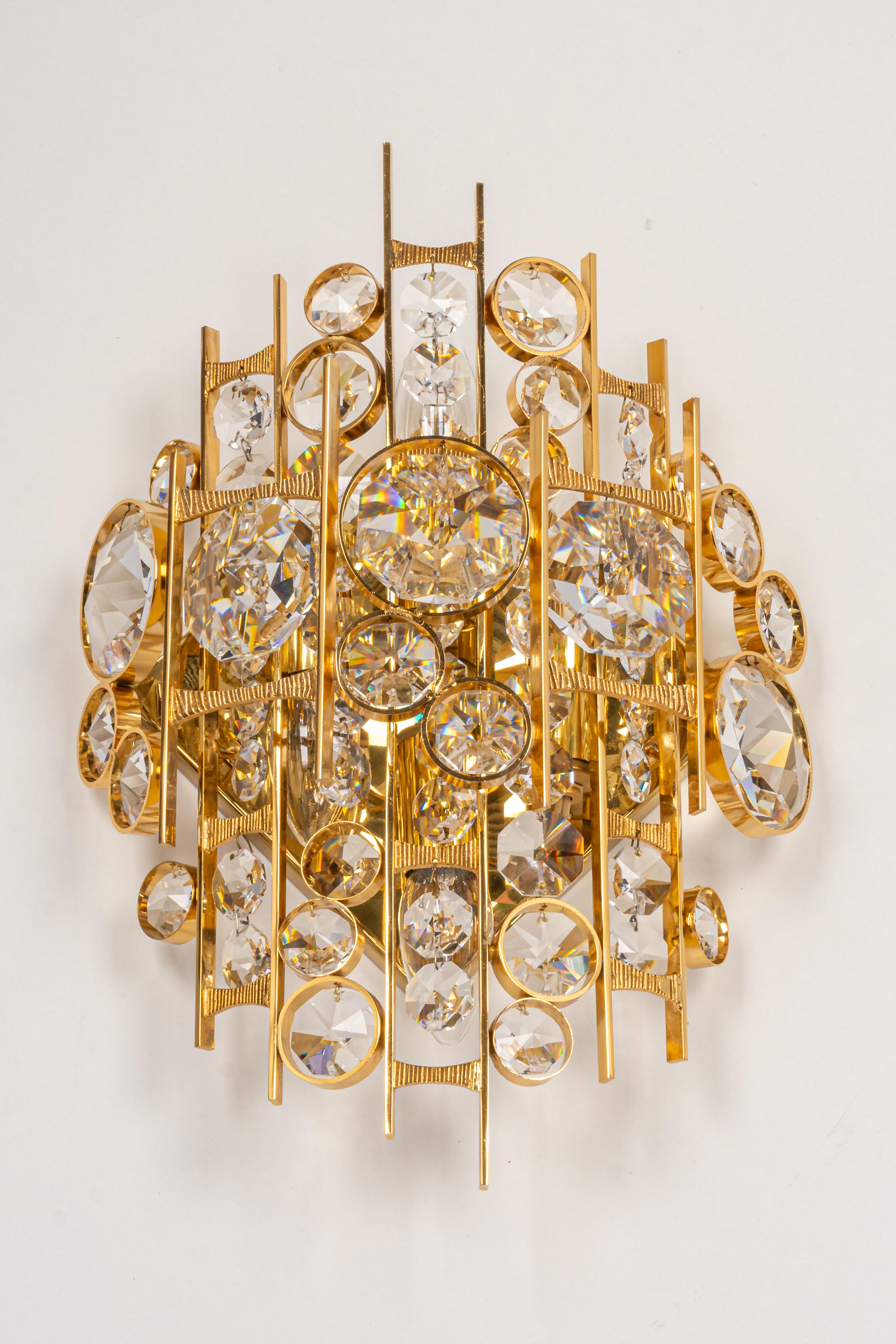 Mid-Century Modern Pair of Gilded Brass and Crystal Sconce, Sciolari Design, Palwa, Germany, 1960s
