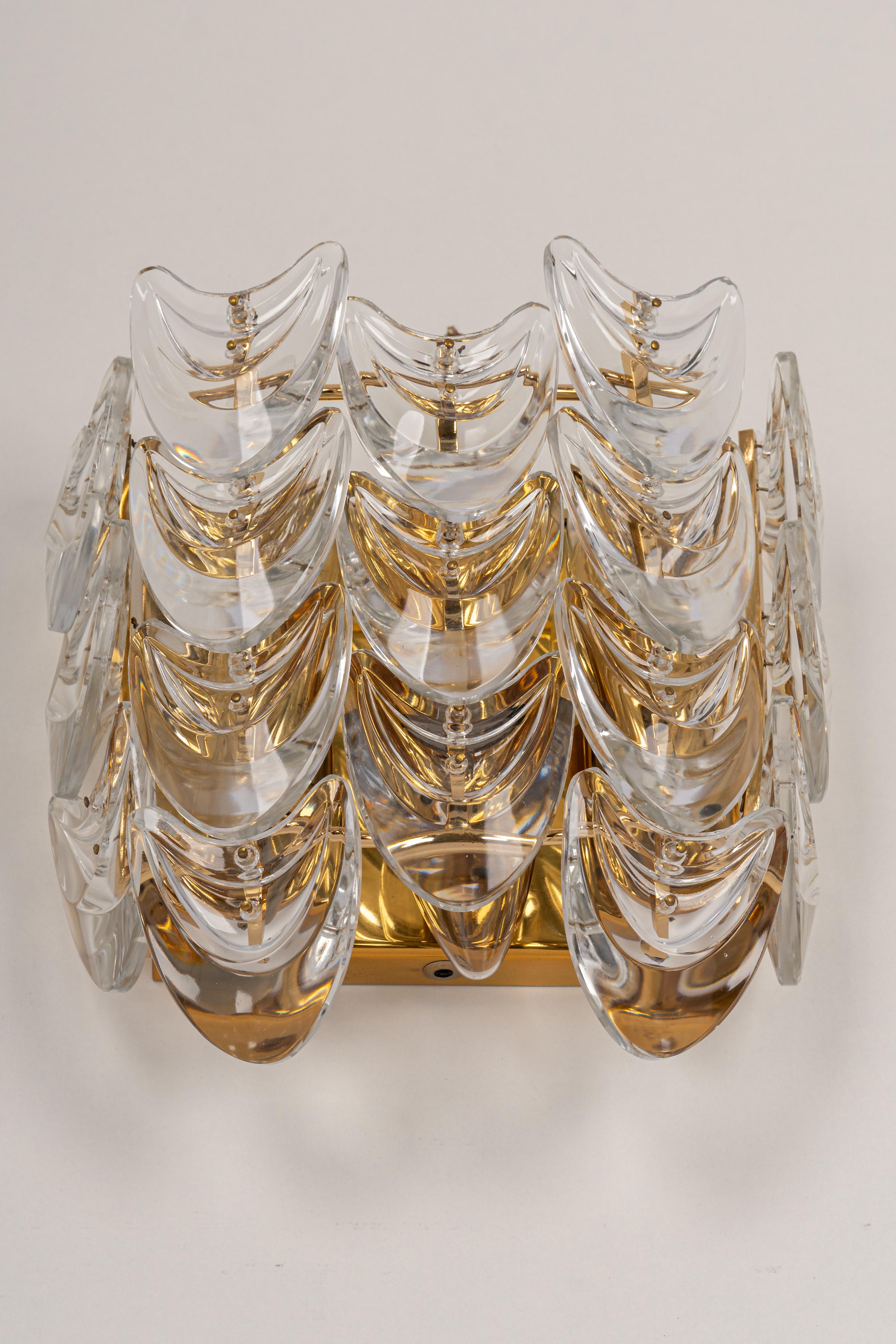 Pair of Gilded Brass Crystal Wall Lights, Sciolari Design, Palwa, Germany, 1960s In Good Condition For Sale In Aachen, NRW