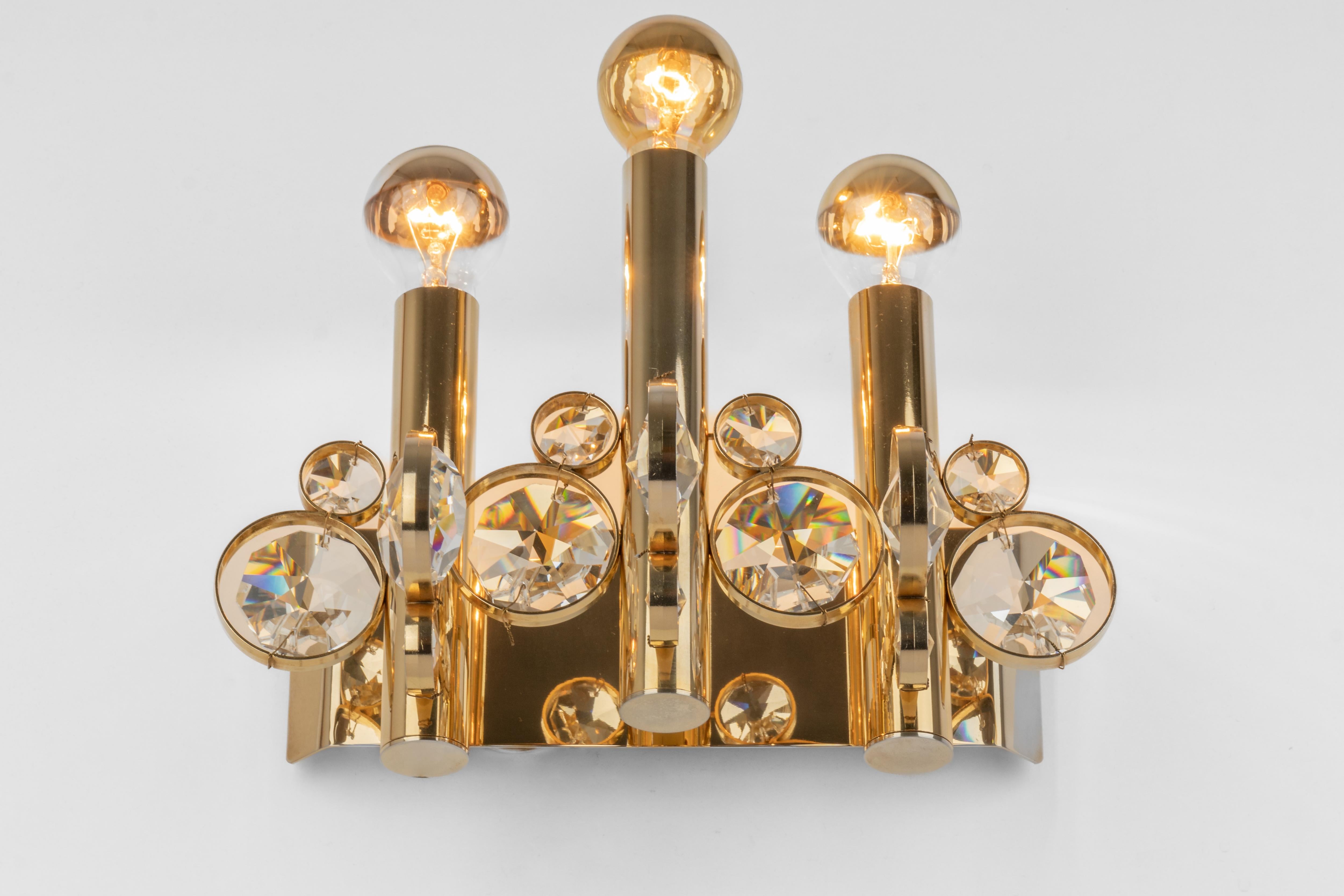 Late 20th Century Pair of Gilded Brass Crystal Wall Lights, Sciolari Design, Palwa, Germany, 1960s For Sale