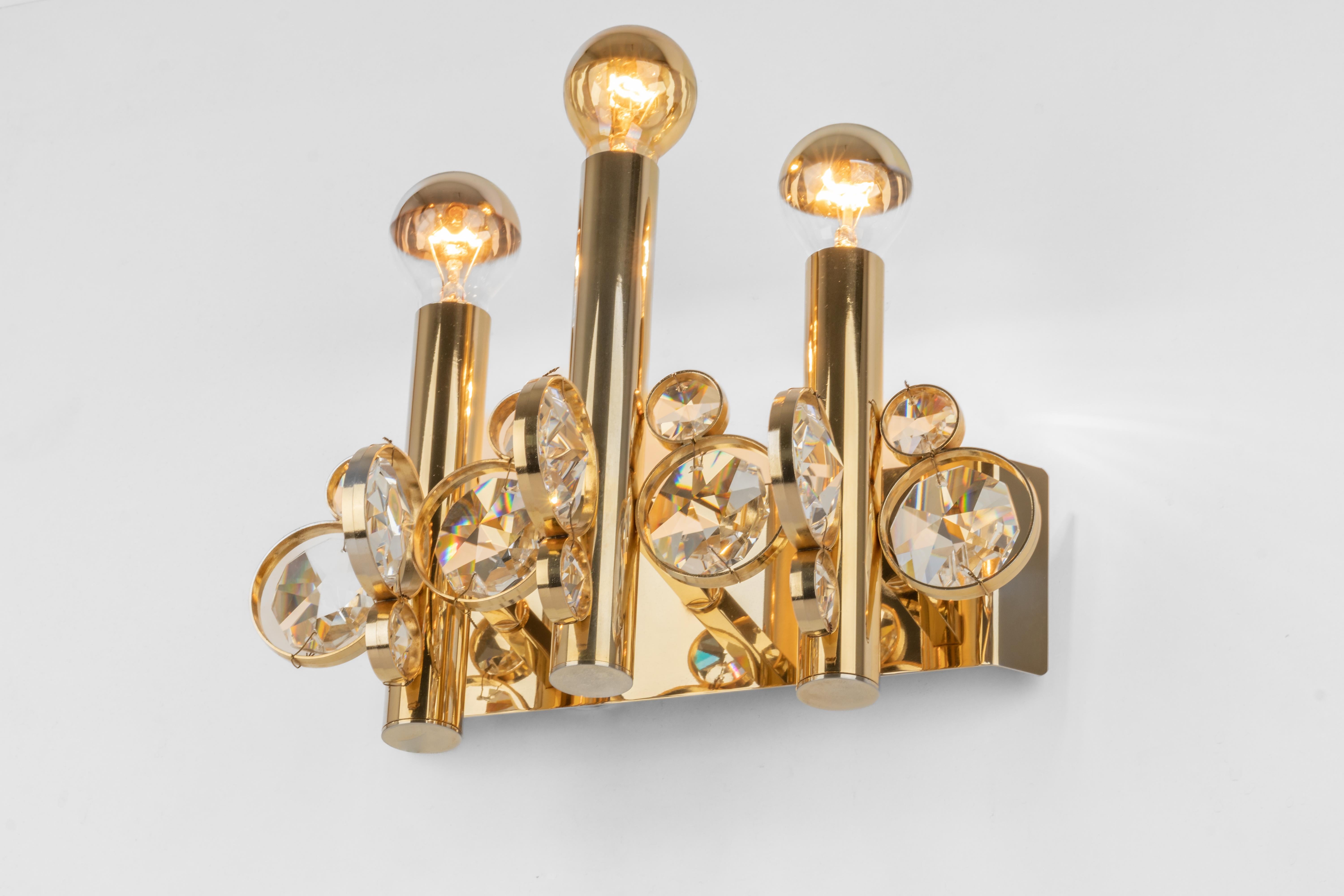 Pair of Gilded Brass Crystal Wall Lights, Sciolari Design, Palwa, Germany, 1960s For Sale 1