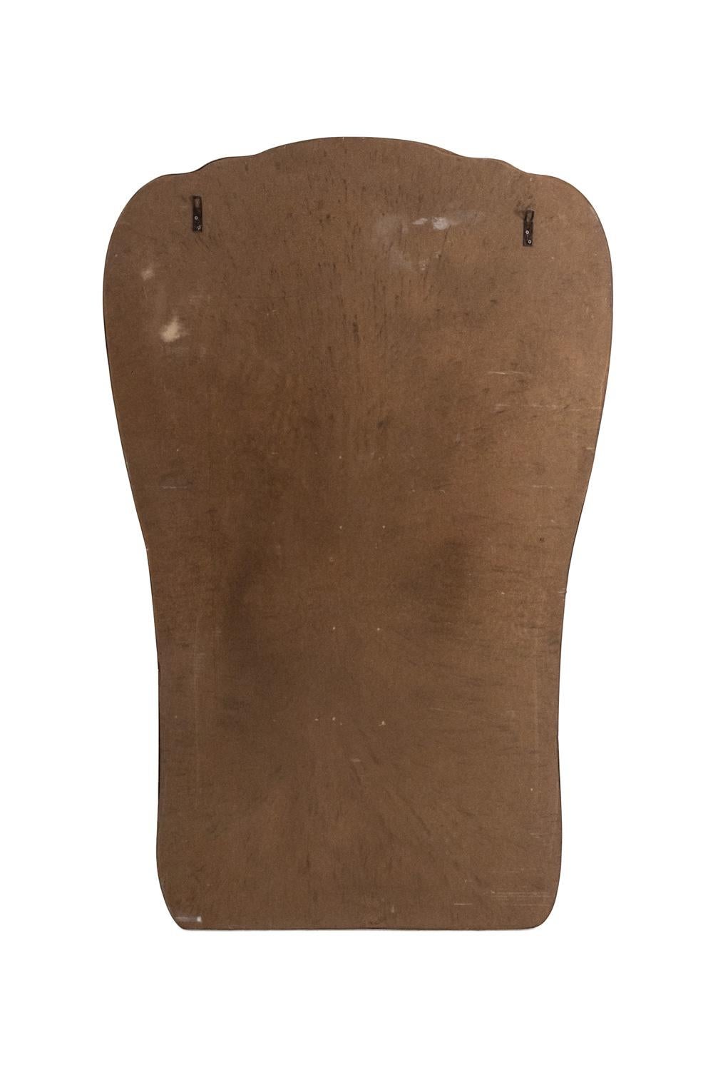 italien Paire de miroirs en laiton doré. Circa 1970. en vente