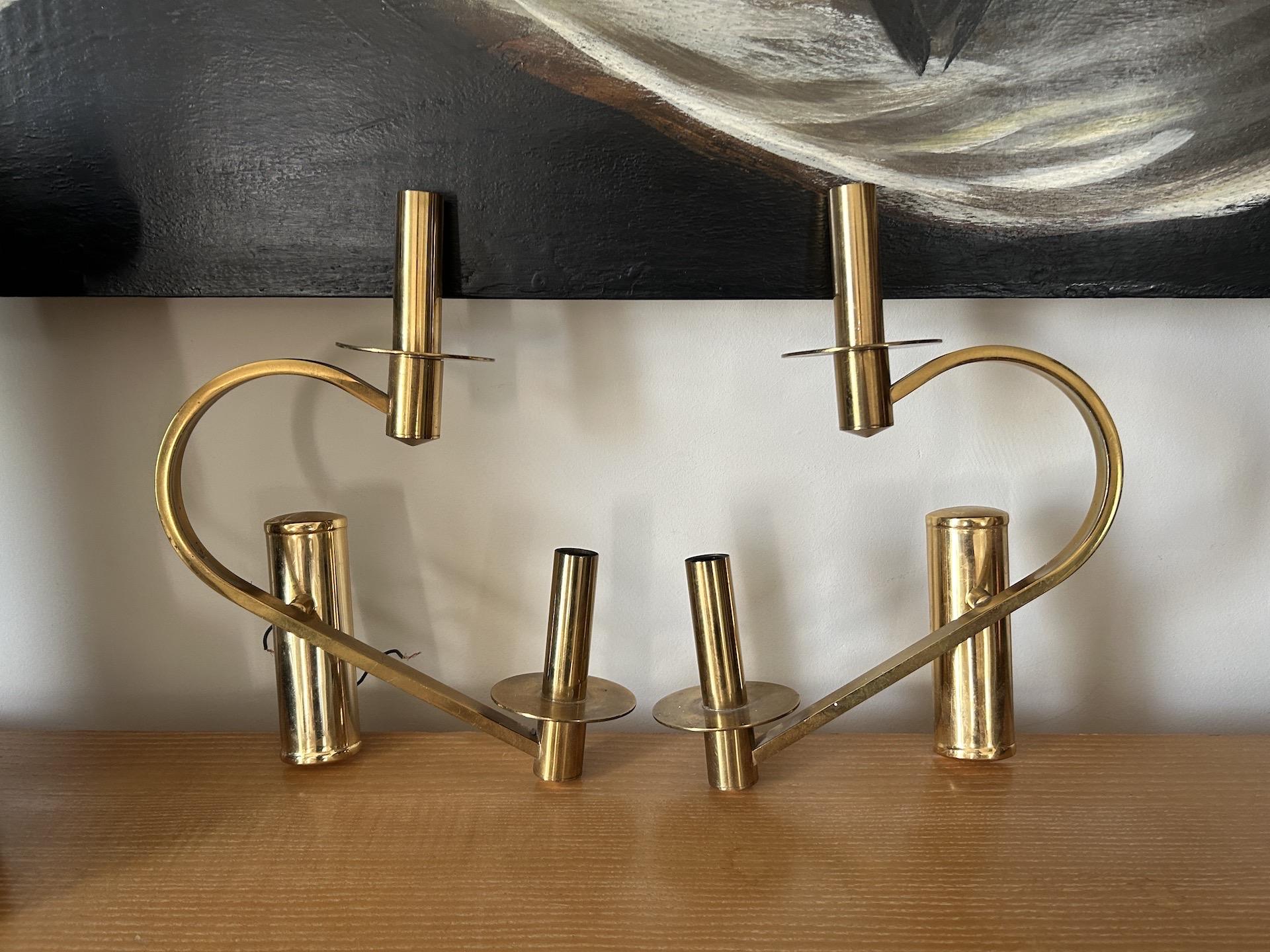 Late 20th Century Pair of gilded brass sconces in the style of Gaetano Sciolari 1970 For Sale