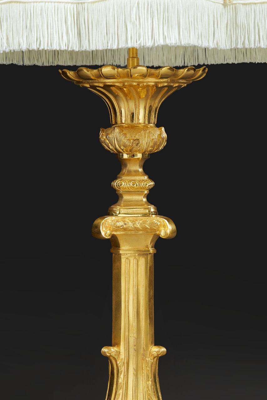 Pair of Gilded Bronze Candlesticks with Saint Decoration, 19th Century In Good Condition For Sale In Paris, FR