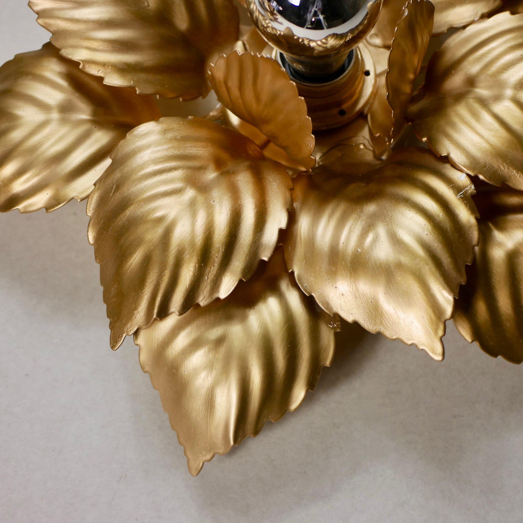 Pair of gilded floral sconces by Masca, 1980s For Sale 6