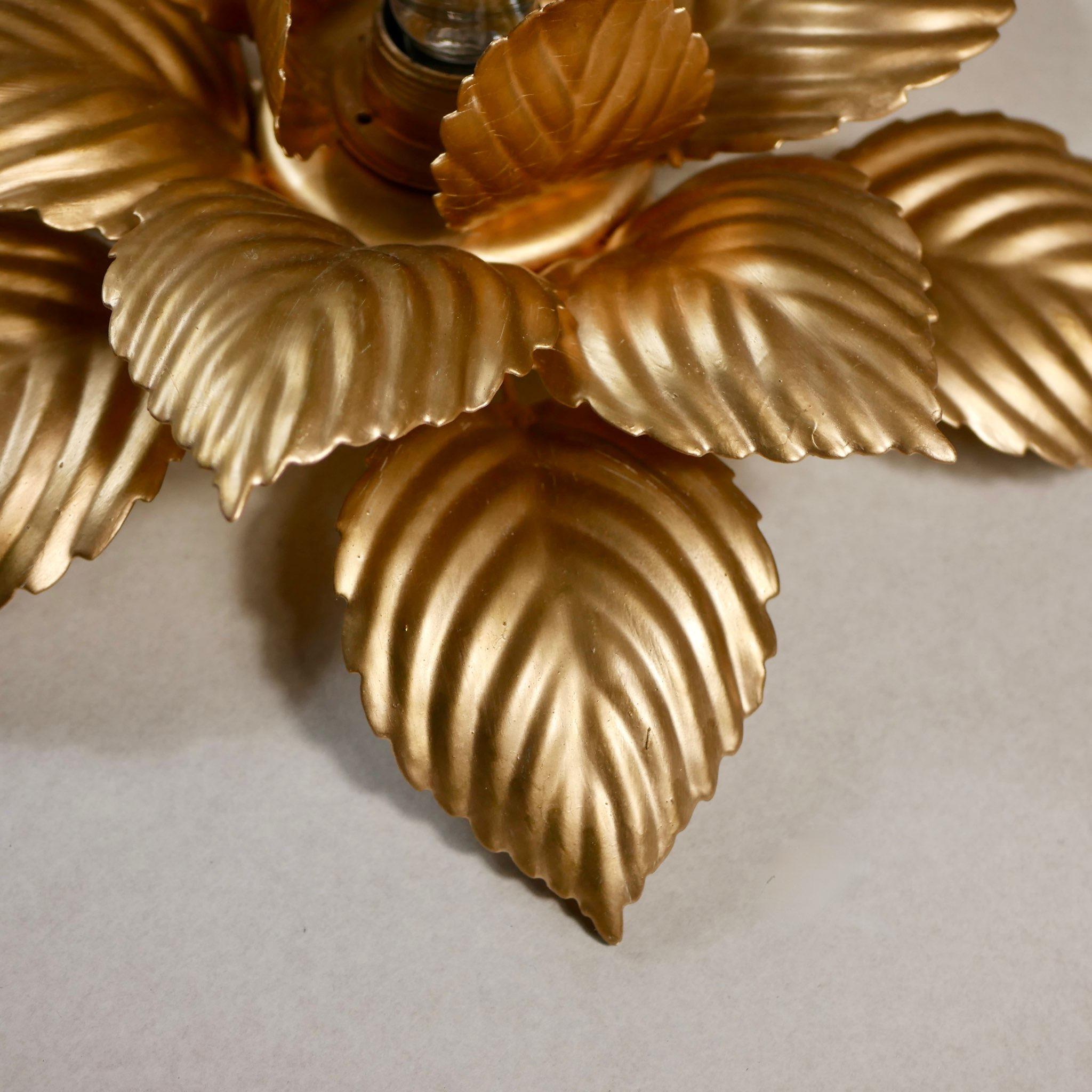 Metal Pair of gilded floral sconces by Masca, 1980s For Sale