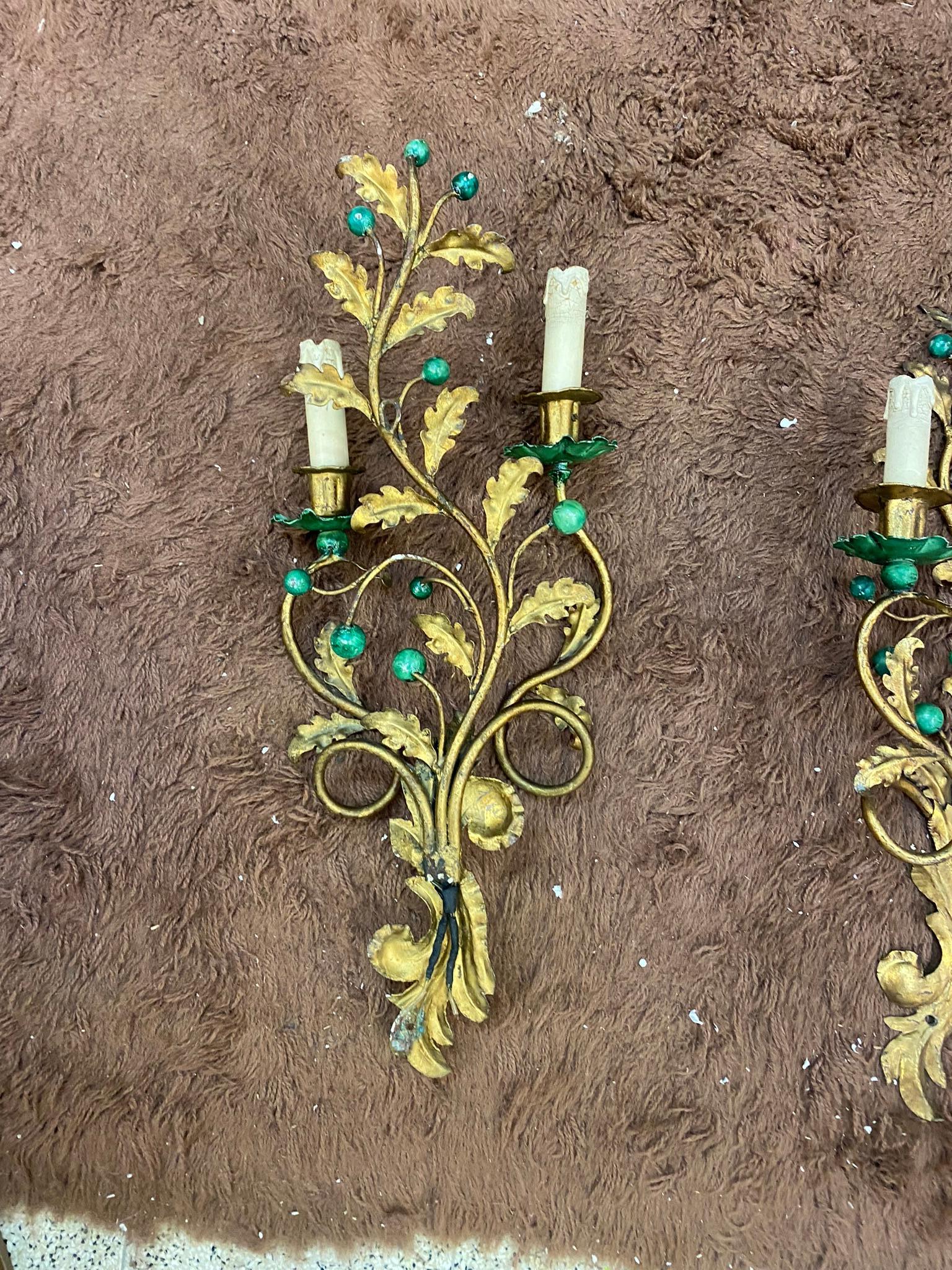 Pair of Gilded Metal and Lacquered Green Appliques, 'Style Baguès', circa 1950 For Sale 4
