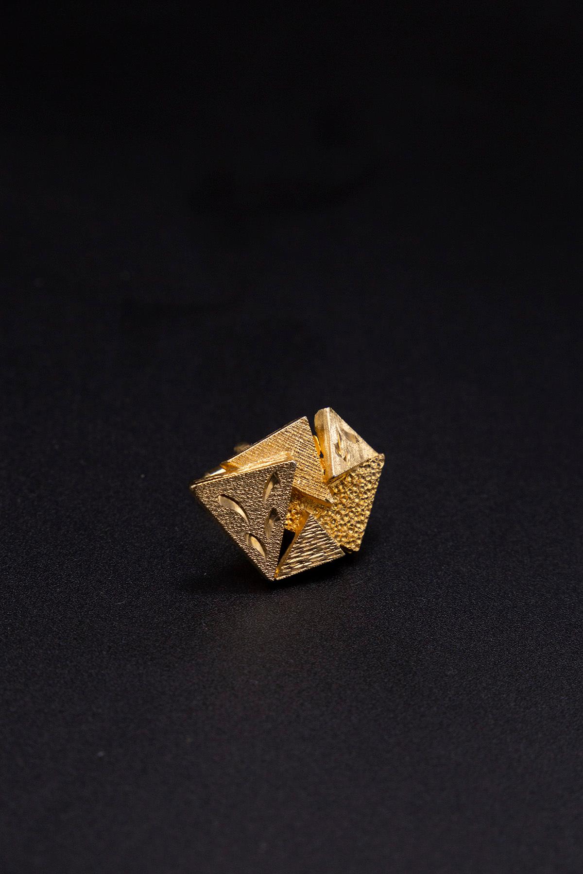 Pair of gilded metal cufflinks Vintage Italian brutalist  In Good Condition For Sale In Milano, IT
