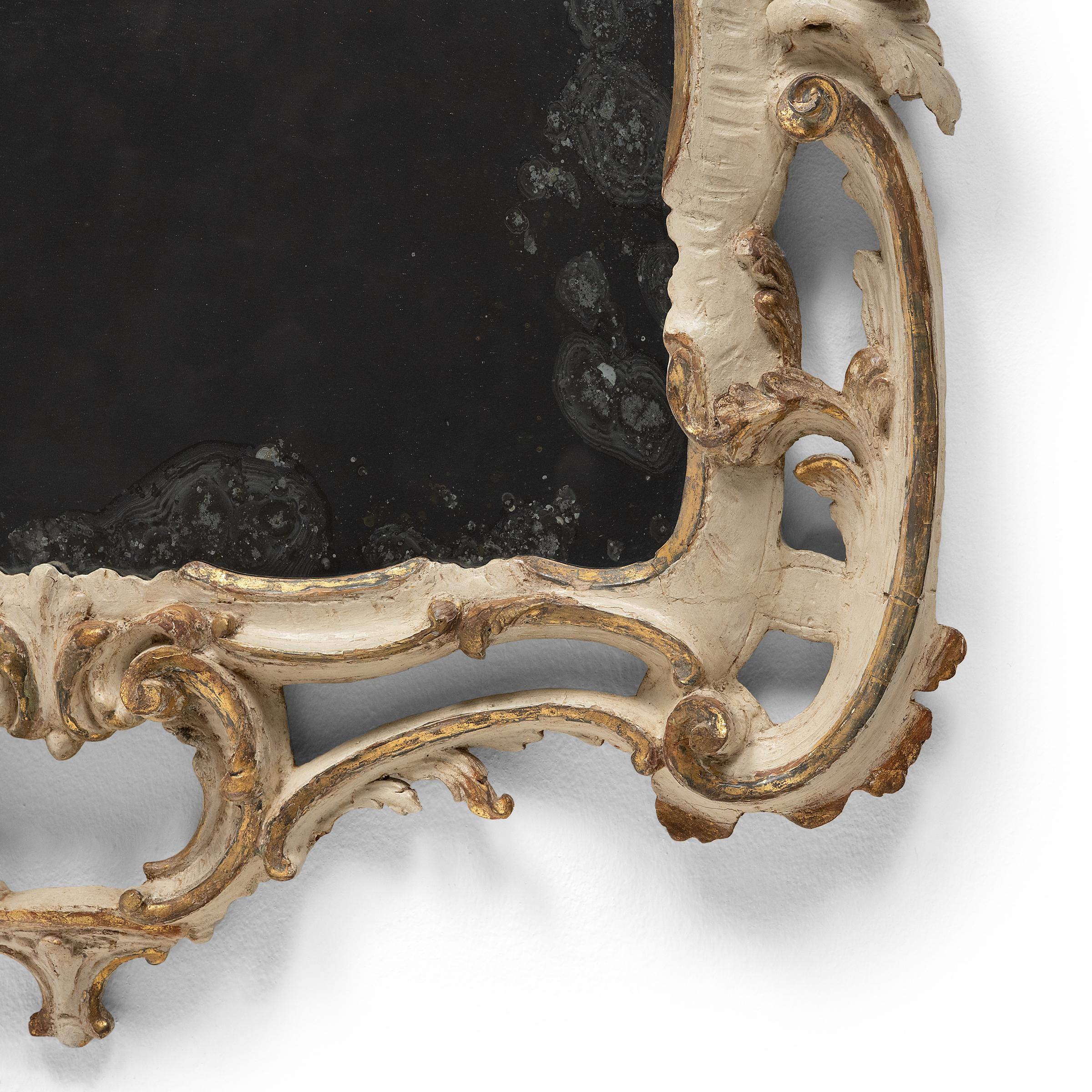 Pair of Gilded Rococo Wall Mirrors, c. 1745-55 For Sale 3