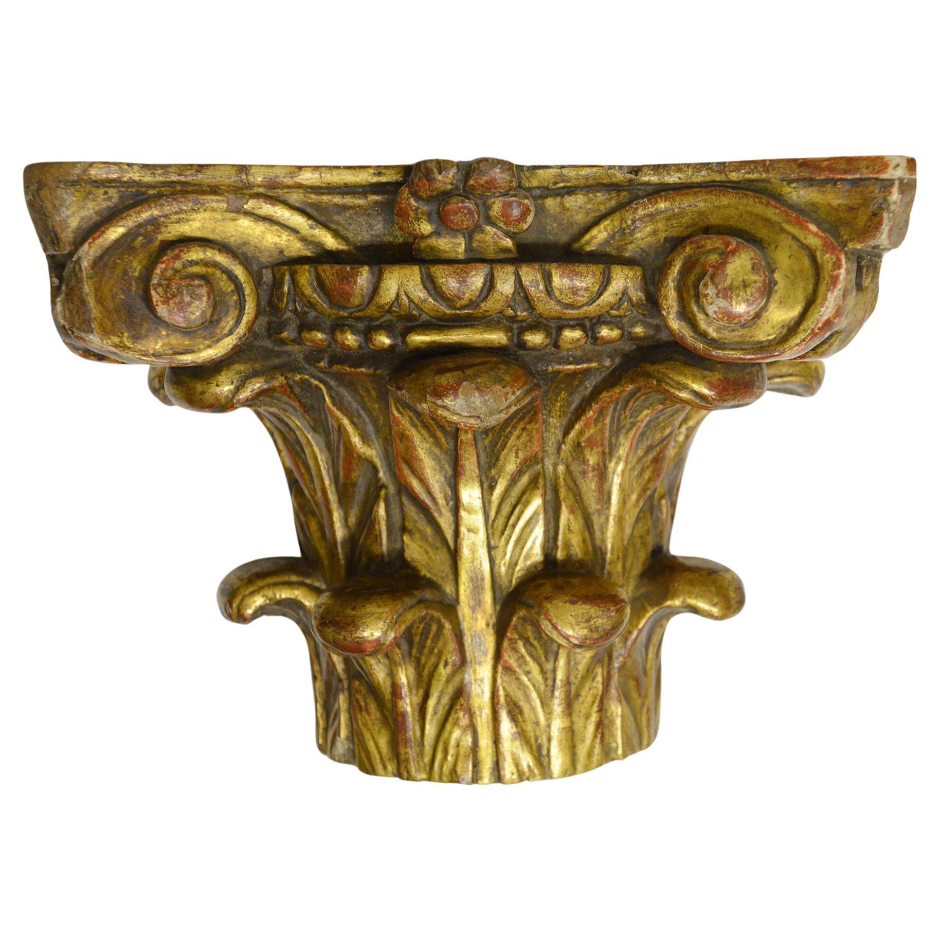 Paire de demi-capitaux en Wood Wood doré Excellent état - En vente à Alessandria, Piemonte