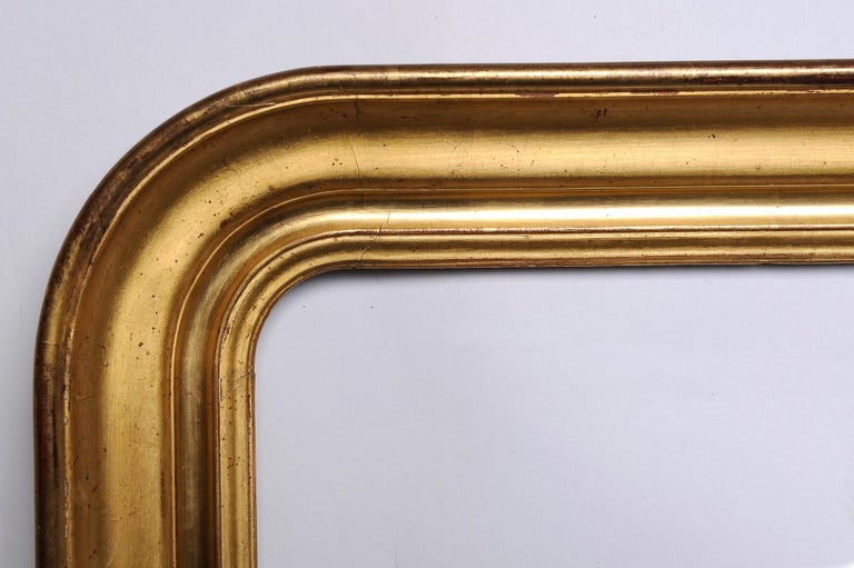 Pair of Gilded Wooden Frames For Sale at 1stDibs