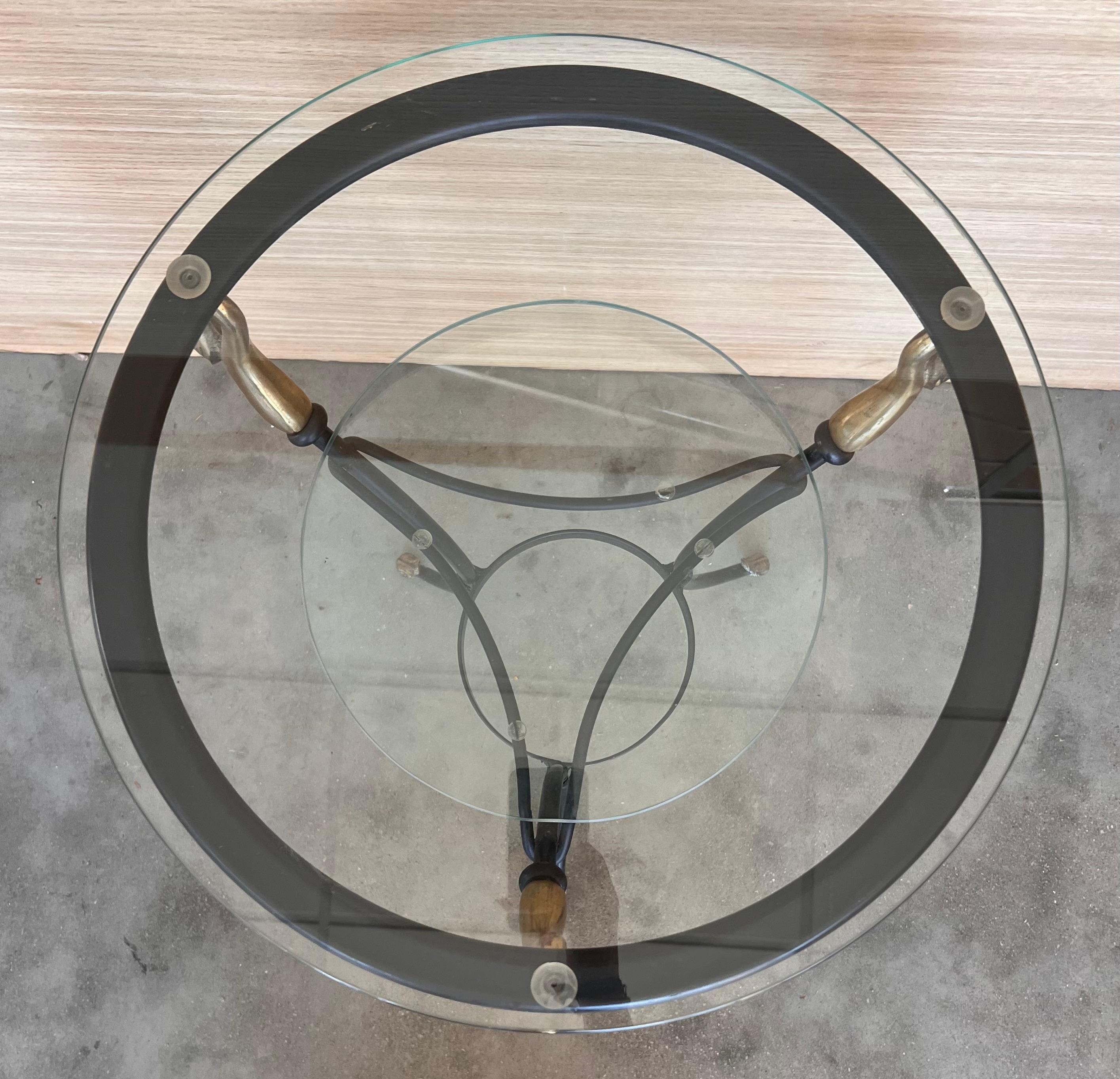 Verre Paire de tables basses Empire en fer forgé doré en vente