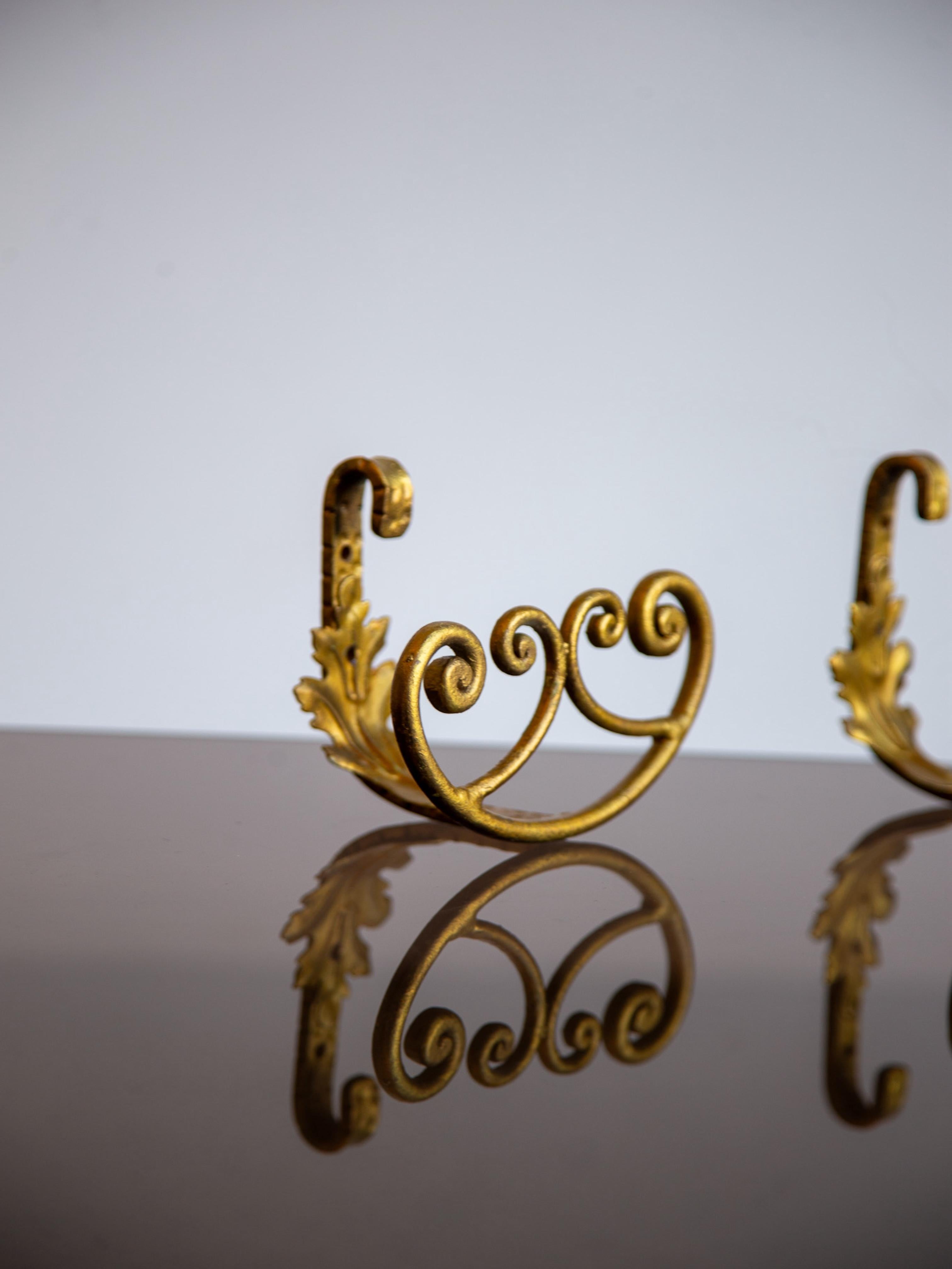Pair of Gilded Wrought Iron Wall Hooks In Good Condition For Sale In Byron Bay, NSW