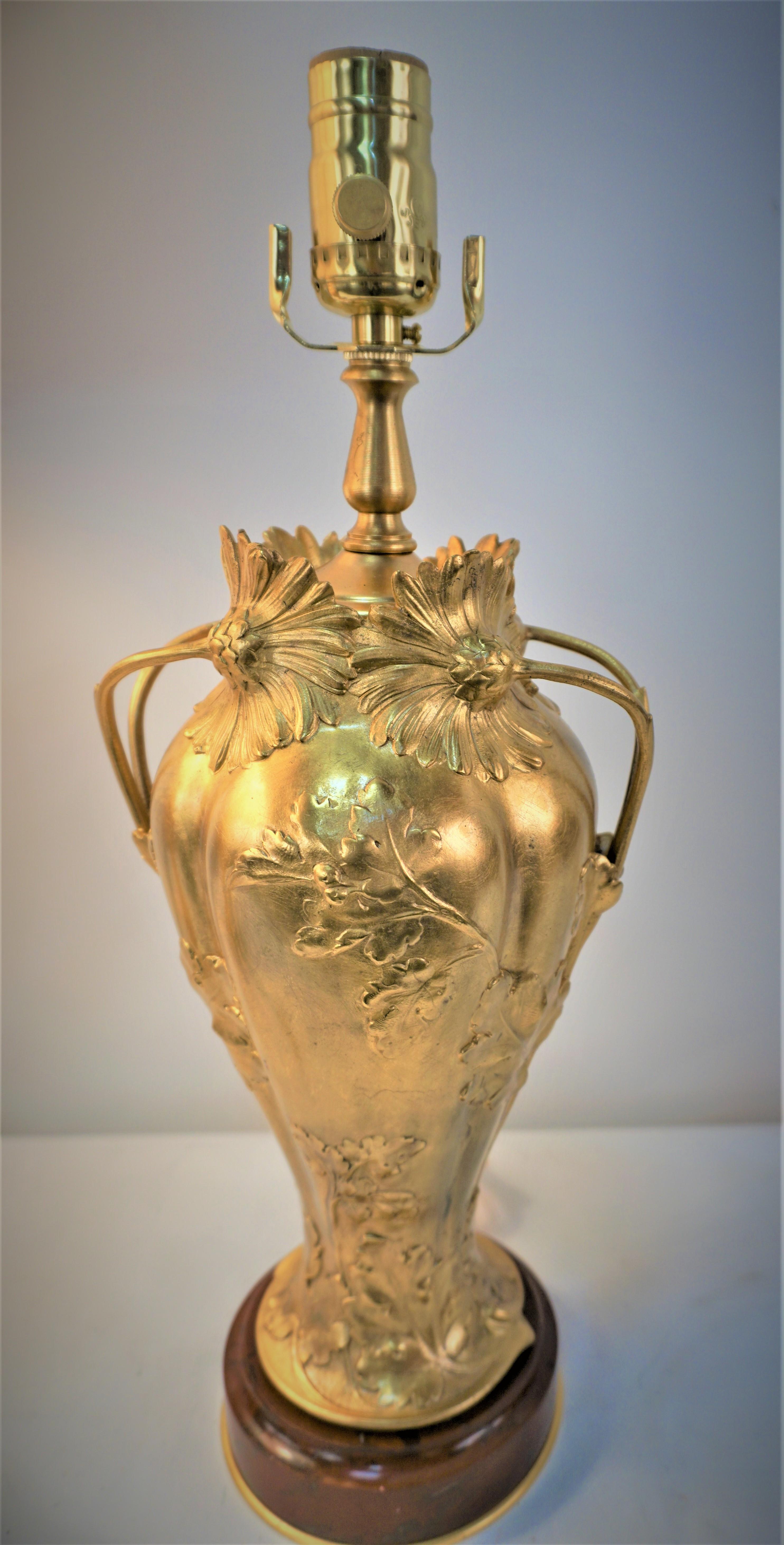 Art nouveau Paire de lampes de table en bronze doré d'Ernest Sanglan - Thiébaut Frères