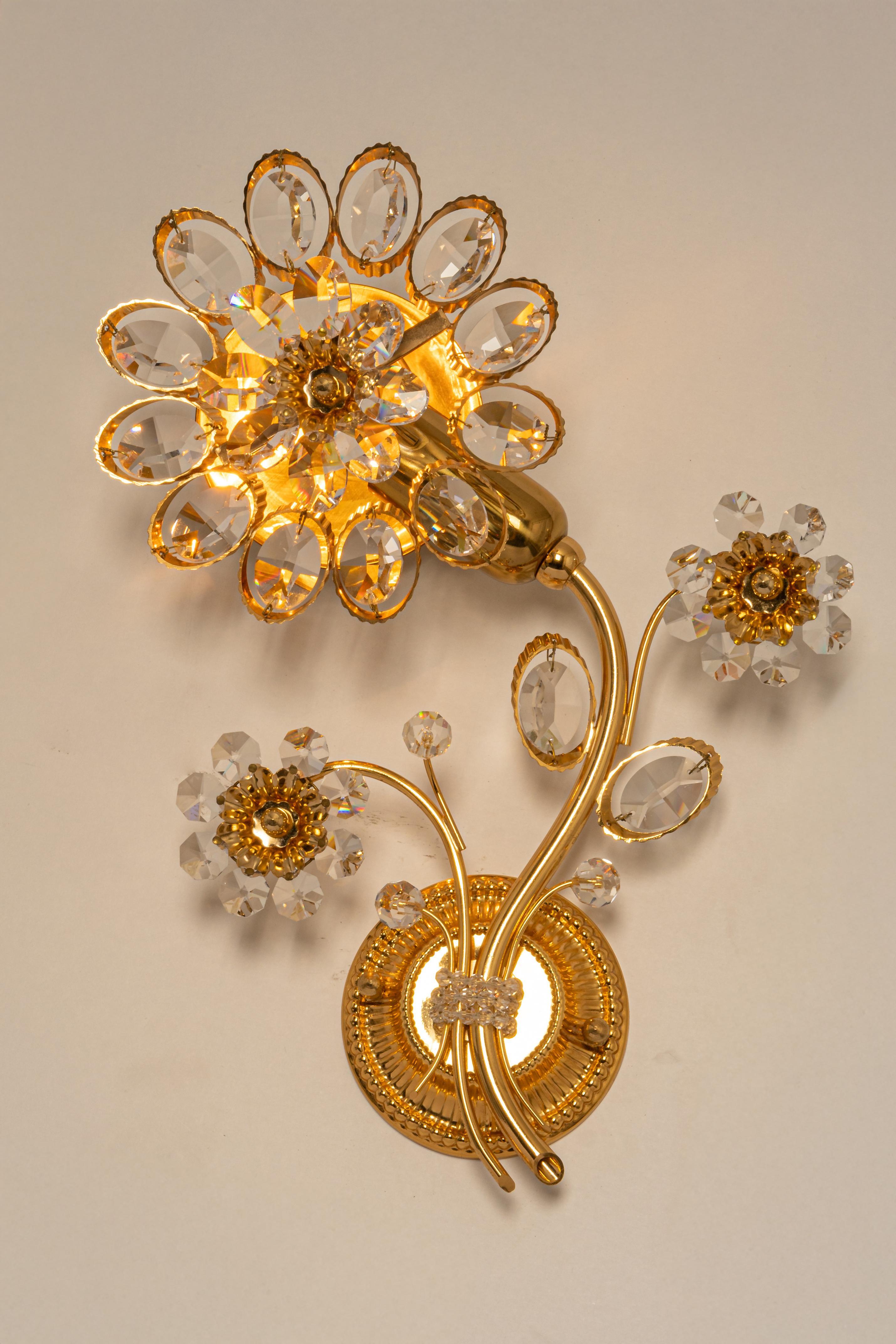 Paire de lampes murales en forme de fleur en laiton doré par Palwa, Allemagne, années 1970 Bon état - En vente à Aachen, NRW