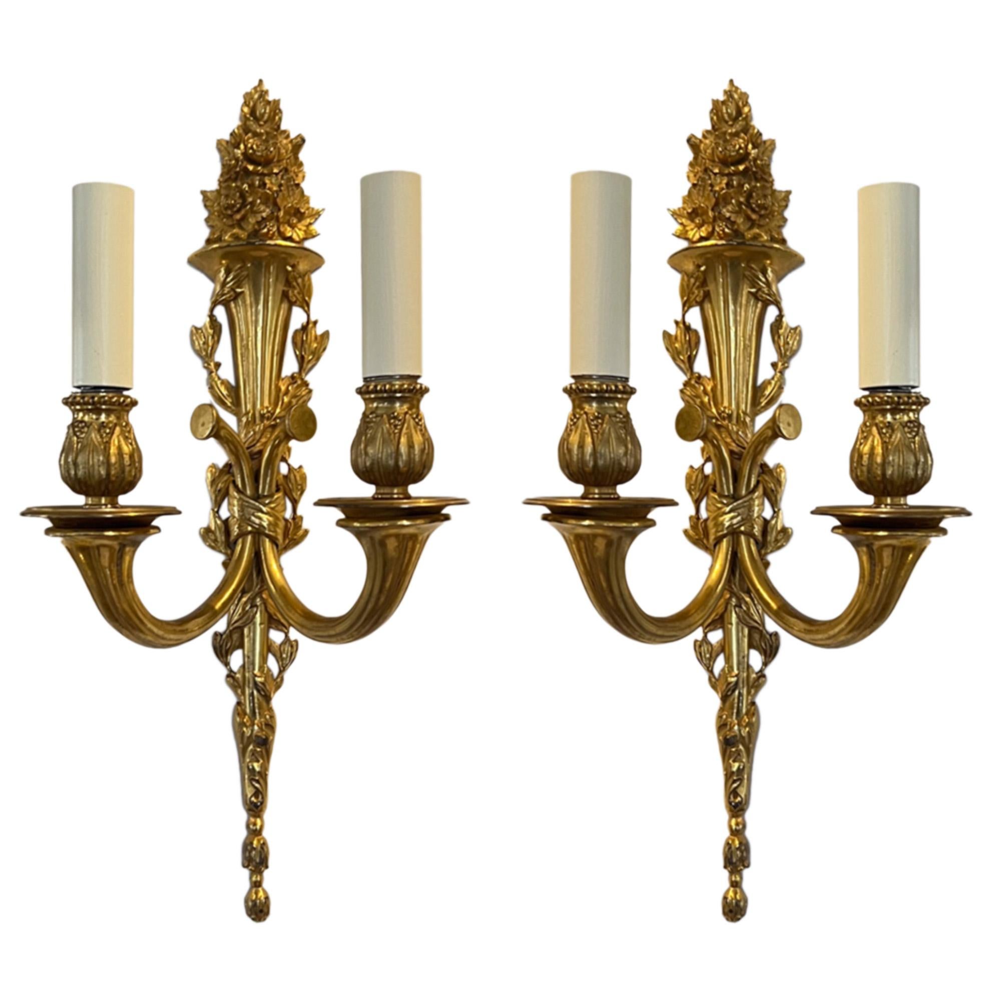 Neoclassical Pair of Gilt Brass French 1950s Wall Sconces - Two Pairs Available For Sale