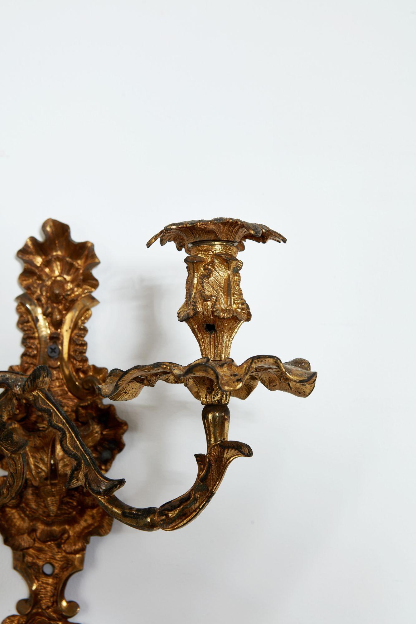 Francese Coppia di sconsigli rococò in ottone dorato in vendita