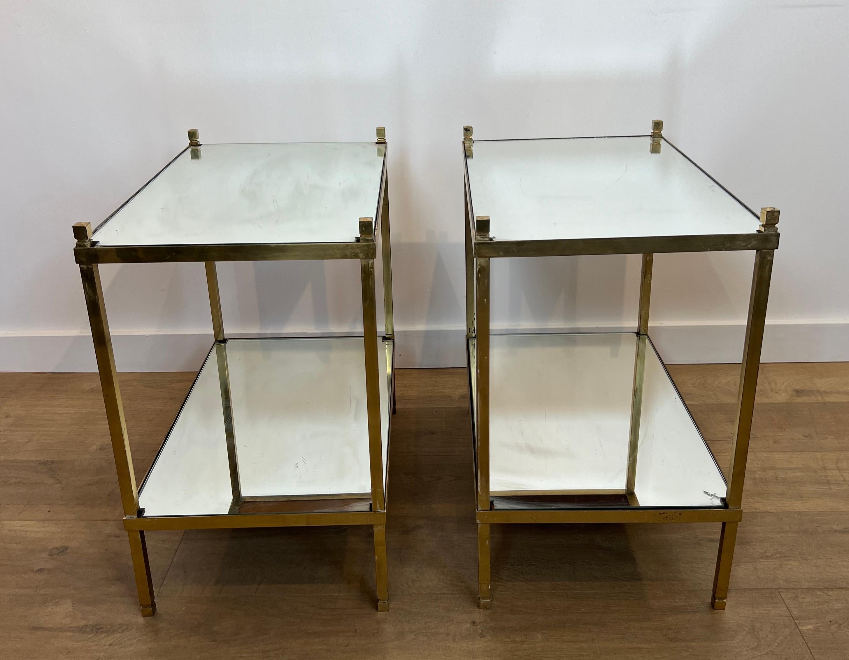 Pair of Gilt Brass Side Tables with Mirror Tops In Good Condition For Sale In Marcq-en-Barœul, Hauts-de-France