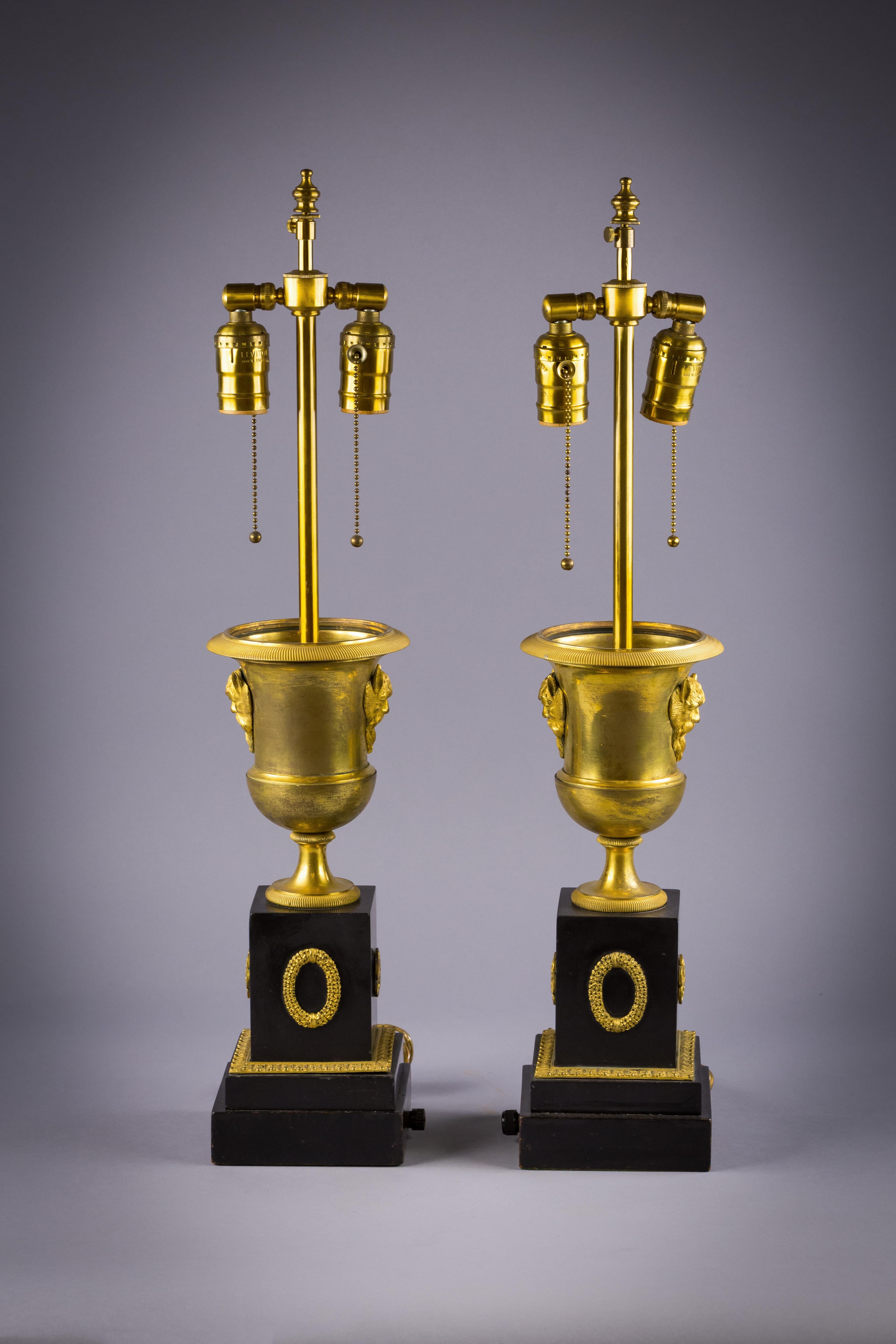 Pair of Gilt Bronze and Black Marble Lamps, circa 1840 In Excellent Condition For Sale In New York, NY