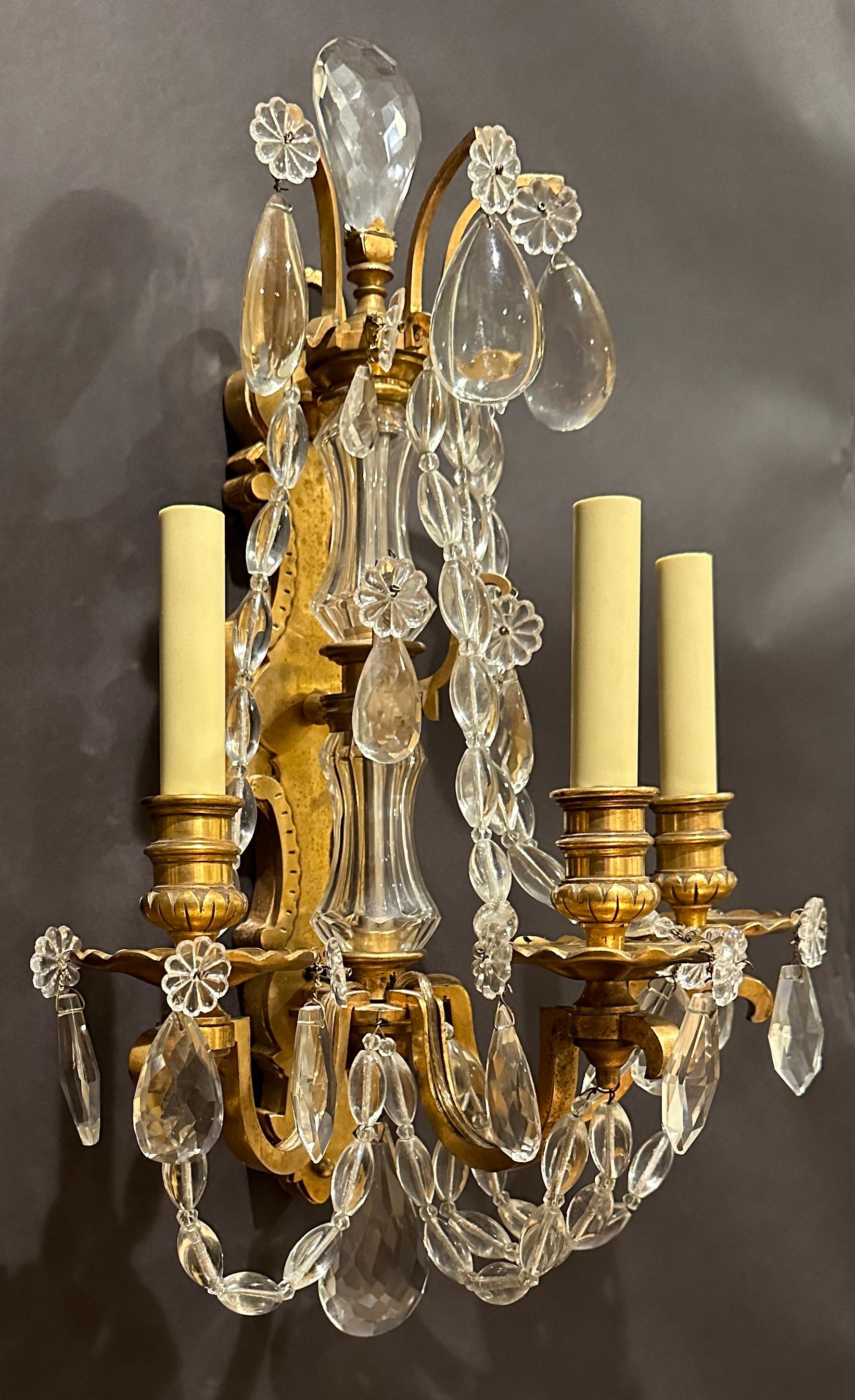 20th Century Pair Of Gilt Bronze And Crystal Sconces For Sale