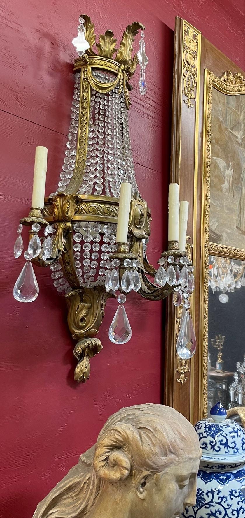 Pair of Gilt Bronze and Crystal Sconces, French 19th Century For Sale 6