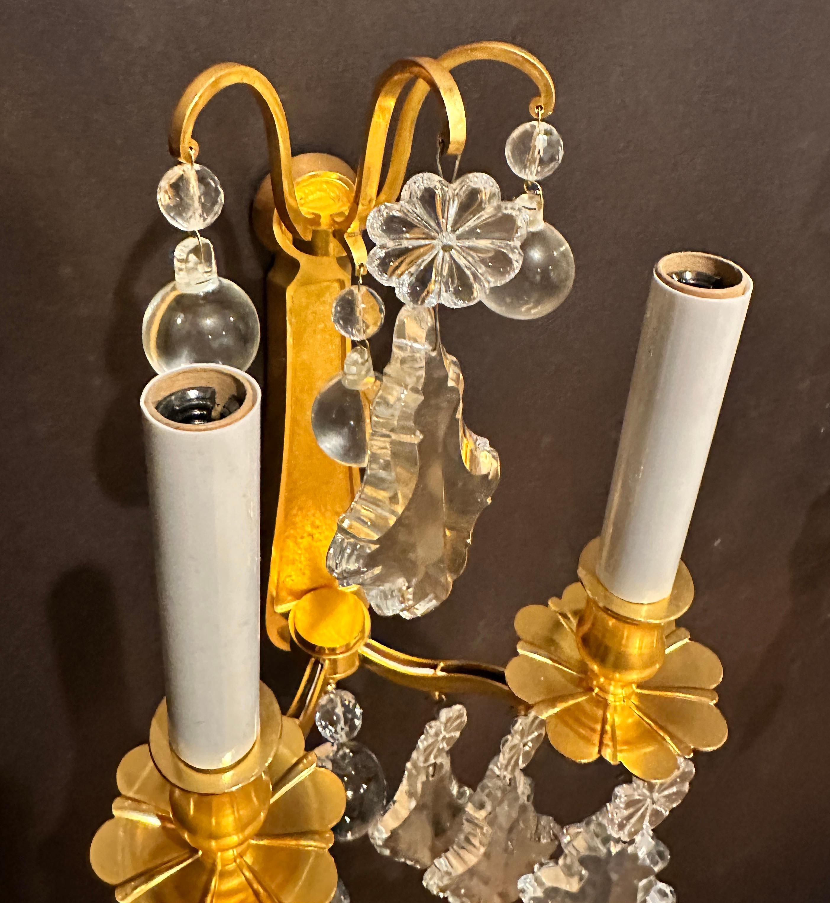 Pareja De Apliques De Bronce Dorado Y Cristal en venta 2