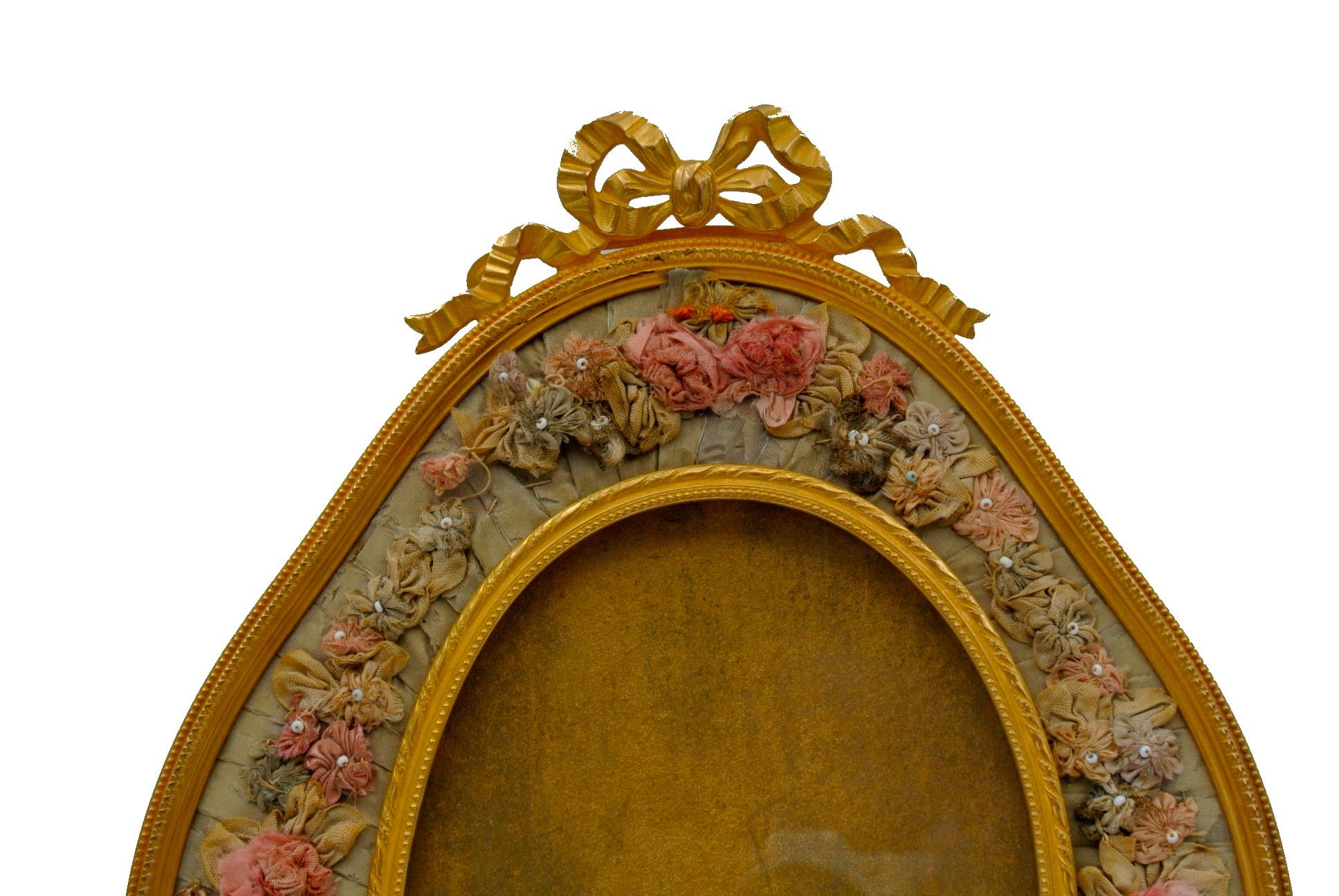 Pair of Gilt Bronze and Textile Photo Frames 4