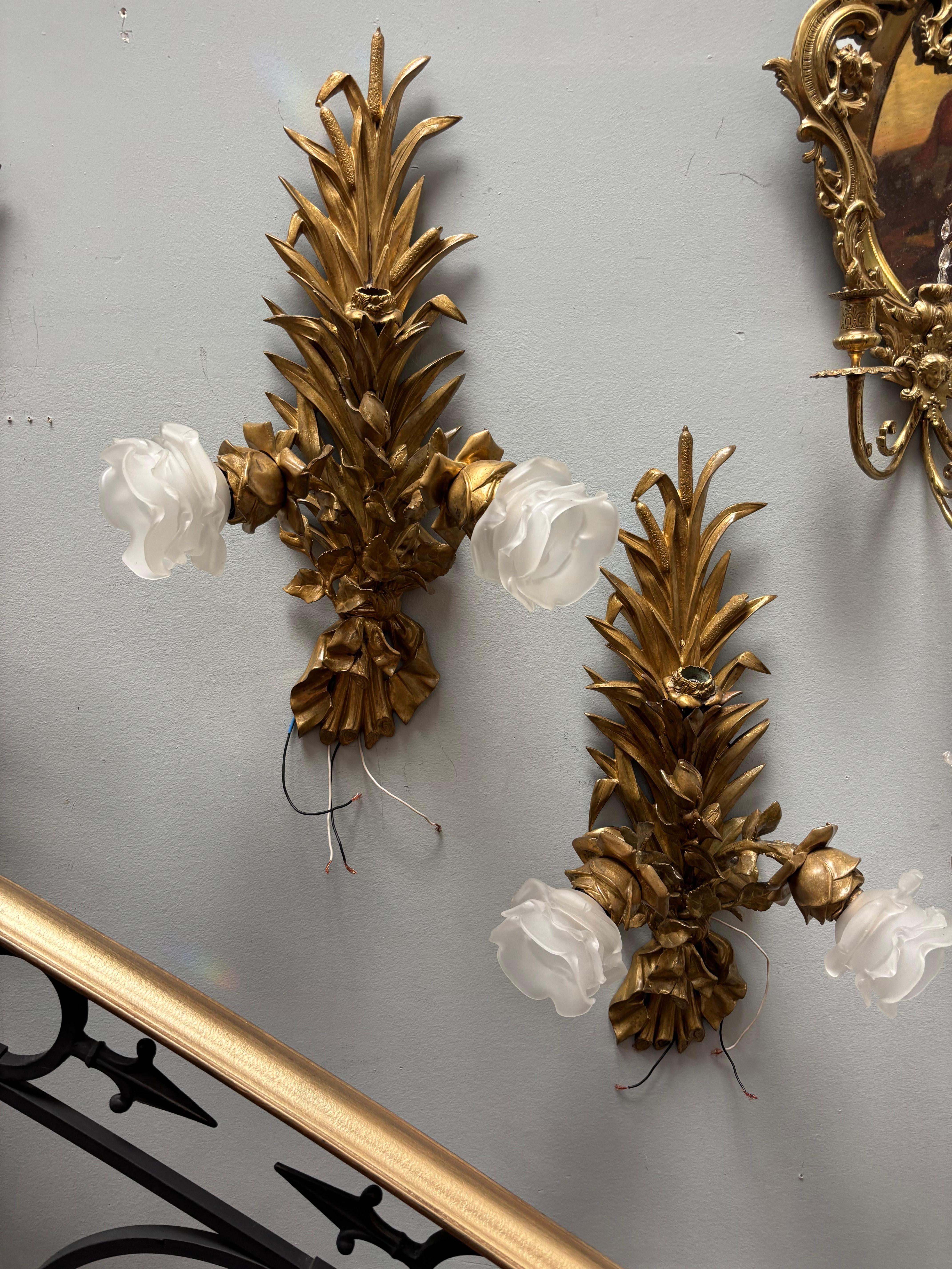 Pair of Gilt Bronze Art Nouveau Bullrush Sconces For Sale 4