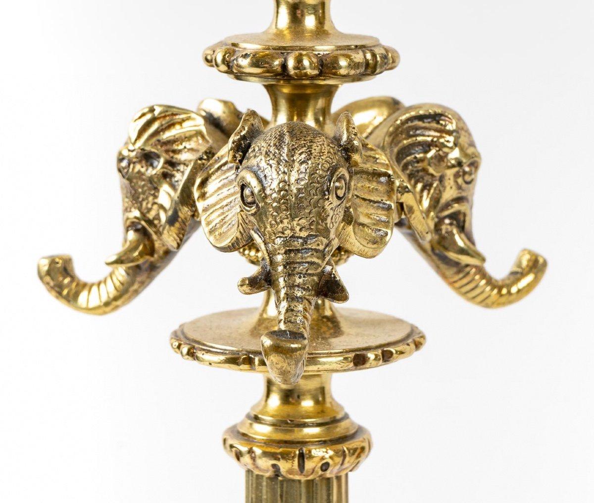 Paar Kerzenständer aus vergoldeter Bronze – F.barbedienne zugeschrieben – Periode: XIX. im Zustand „Hervorragend“ im Angebot in CRÉTEIL, FR