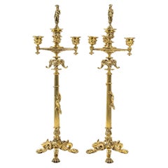 Paar Kerzenständer aus vergoldeter Bronze – F.barbedienne zugeschrieben – Periode: XIX.