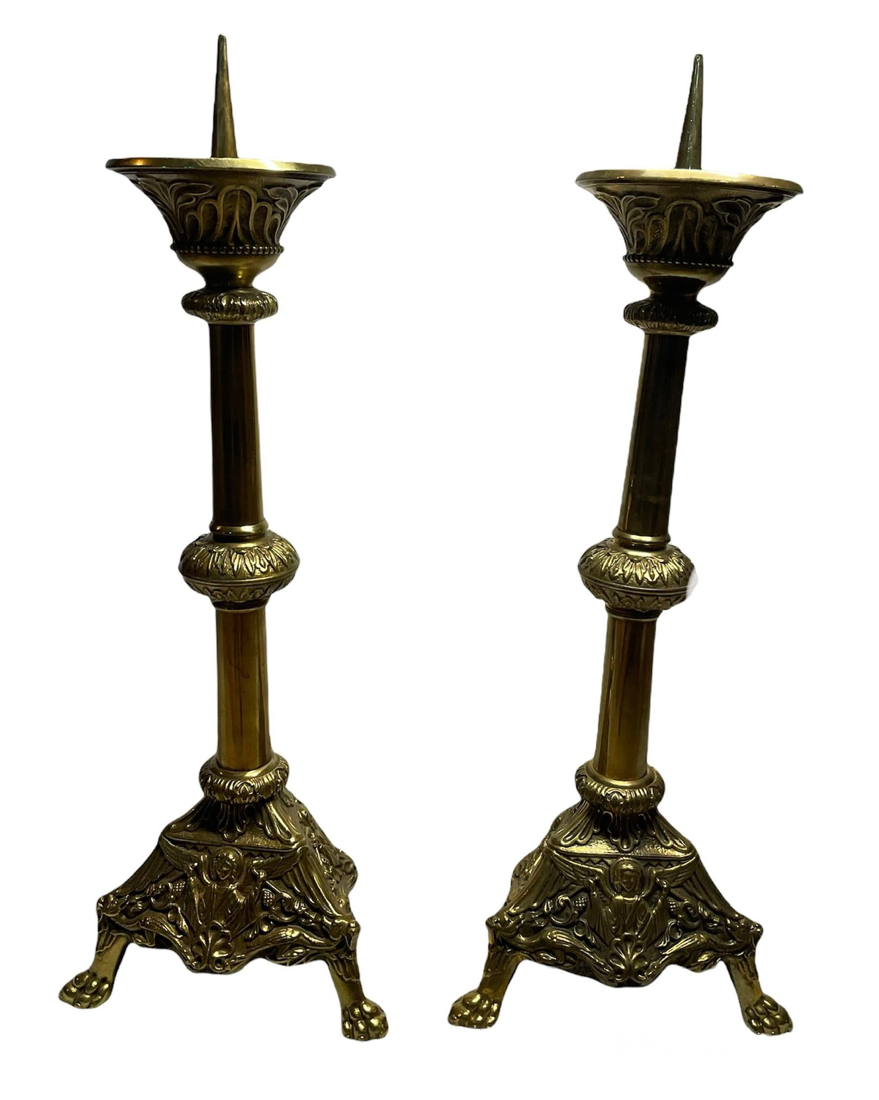 Repoussé Pair of Gilt Bronze Church Altar Candle Holder/Candelsticks