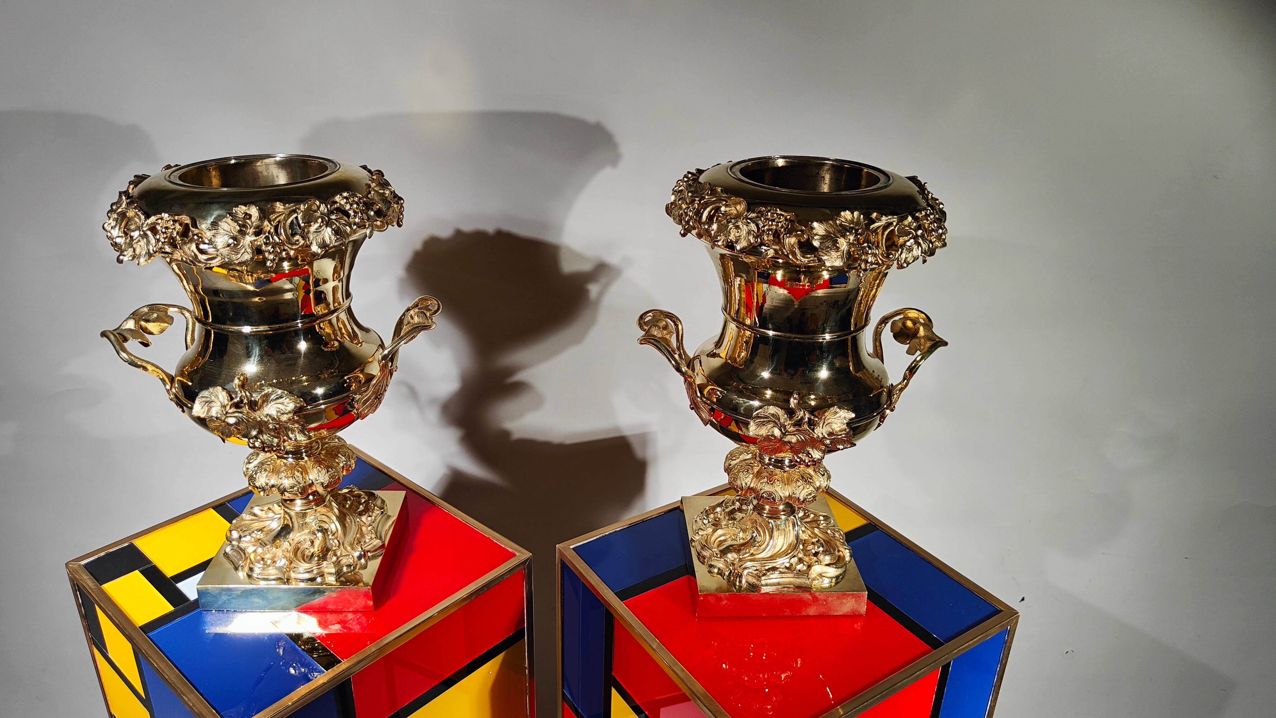 Pair Of Gilt Bronze Cups From The 19th Century For Sale 3