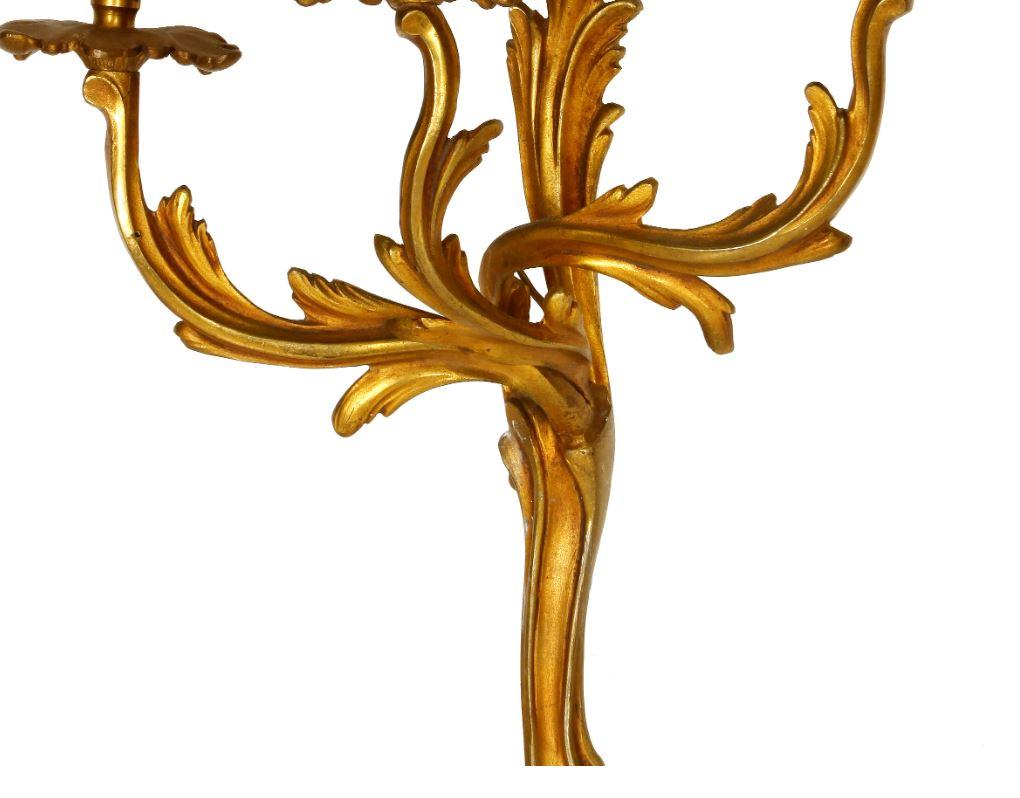 Paar Empire-Wandleuchter aus vergoldeter Bronze (Unbekannt) im Angebot