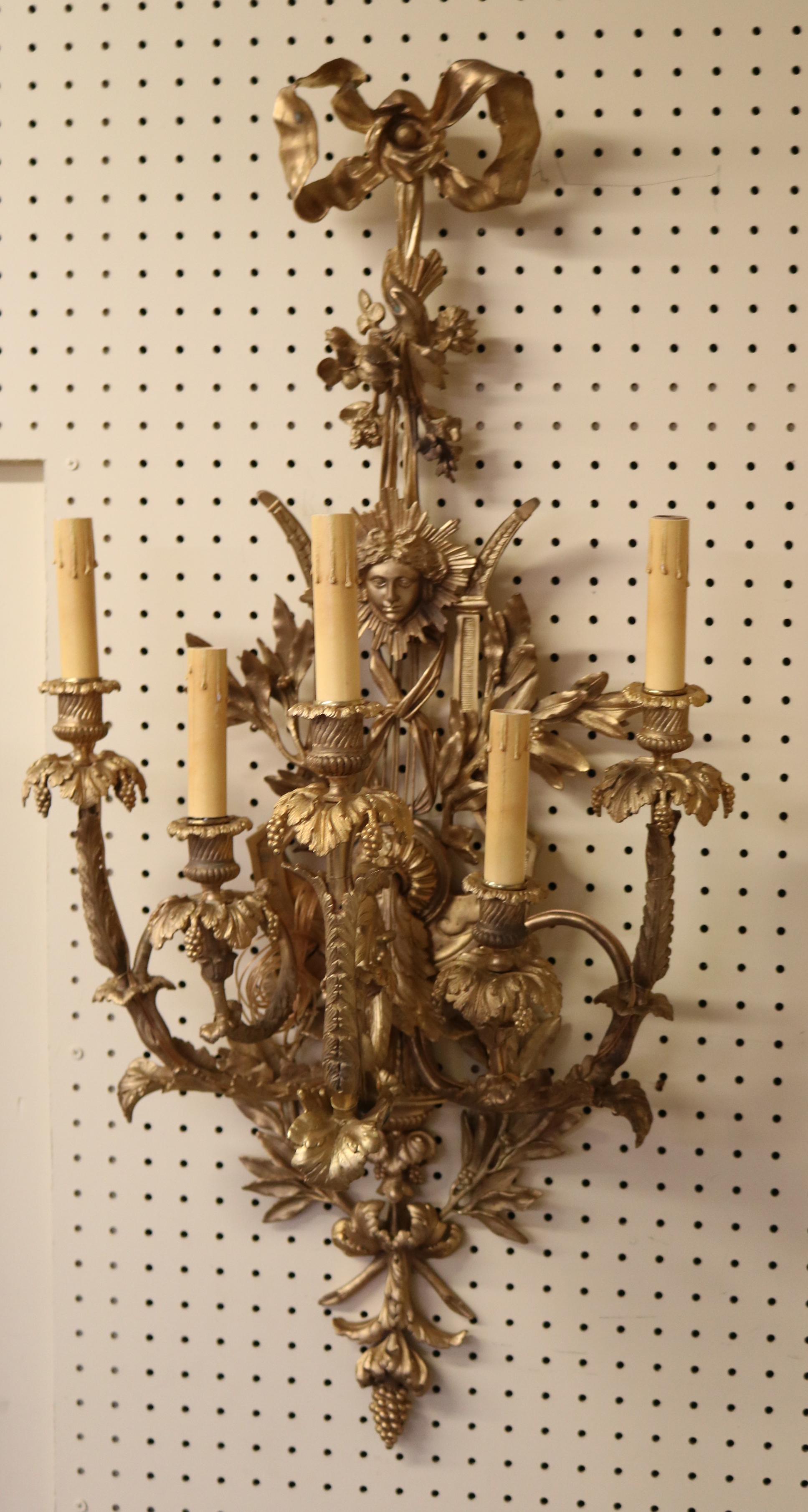 Belle Époque  Pair of Gilt Bronze French Belle Epoque Sconces For Sale