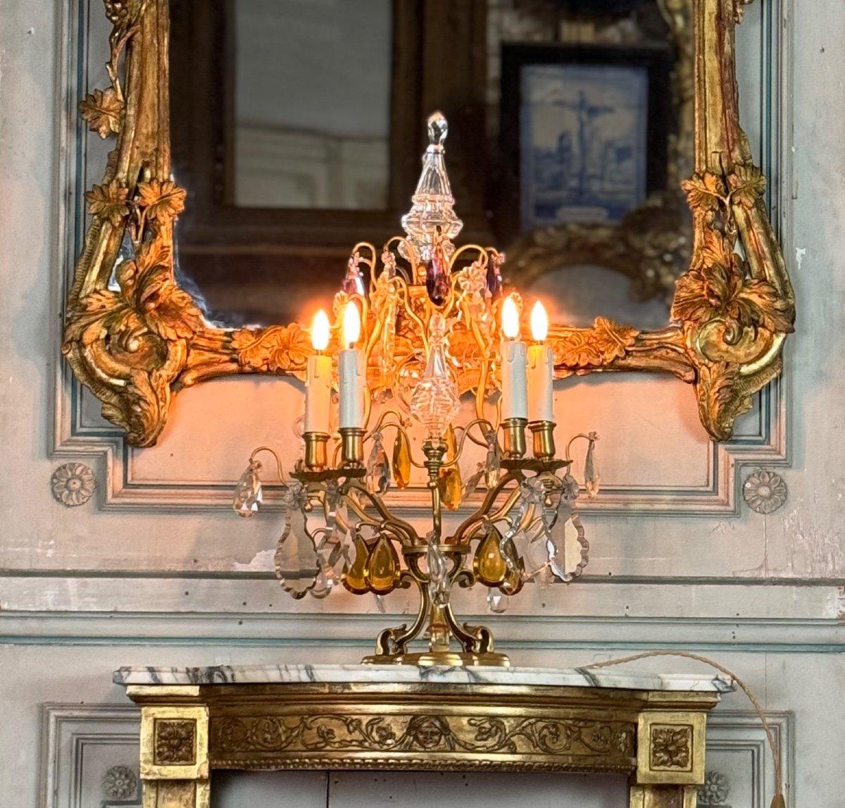 Par De Girándolas De Bronce Dorado Decoradas Con Cristales Tallados, Circa 1920 en venta 3