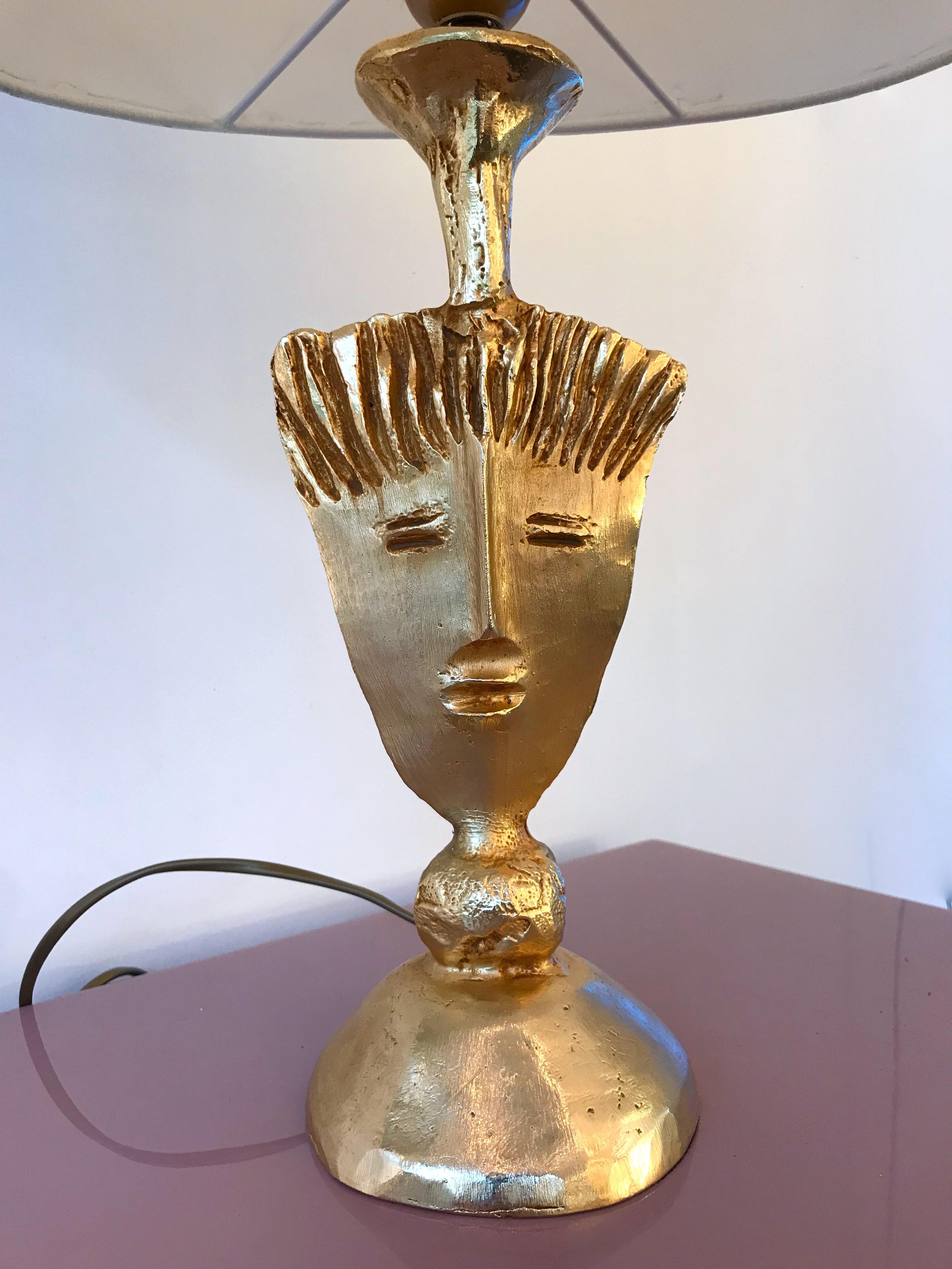 Rare model of table or bedside lamps by the artist Pierre Casenove for the foundry Fondica in Gisors, France. Gilt bronze metal. No more production today. Height top of sculpture 34cms. Note: Demonstration shades not included. Famous artist who have
