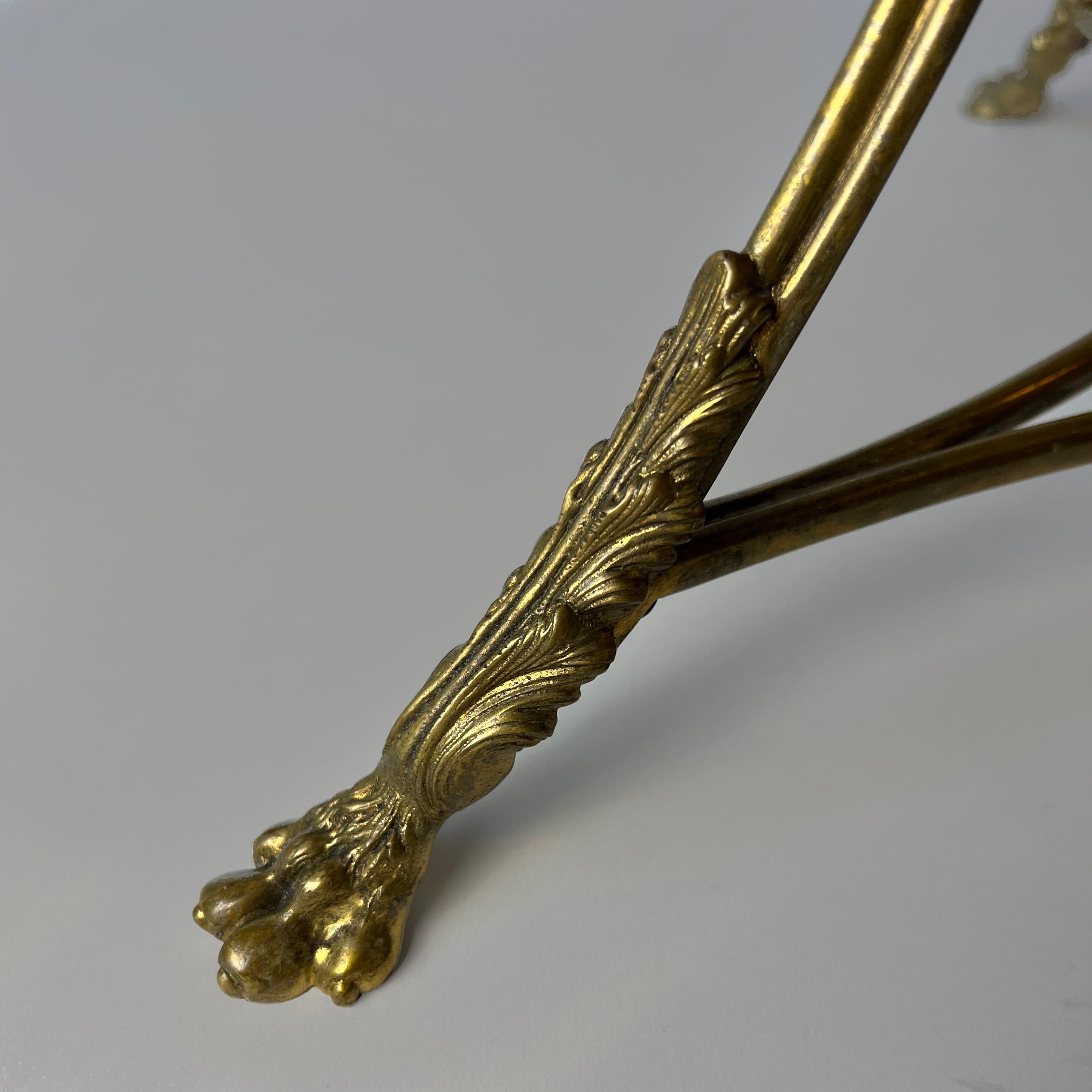 Pair of Gilt Bronze Louis XVI Style Gueridons in vendita 1