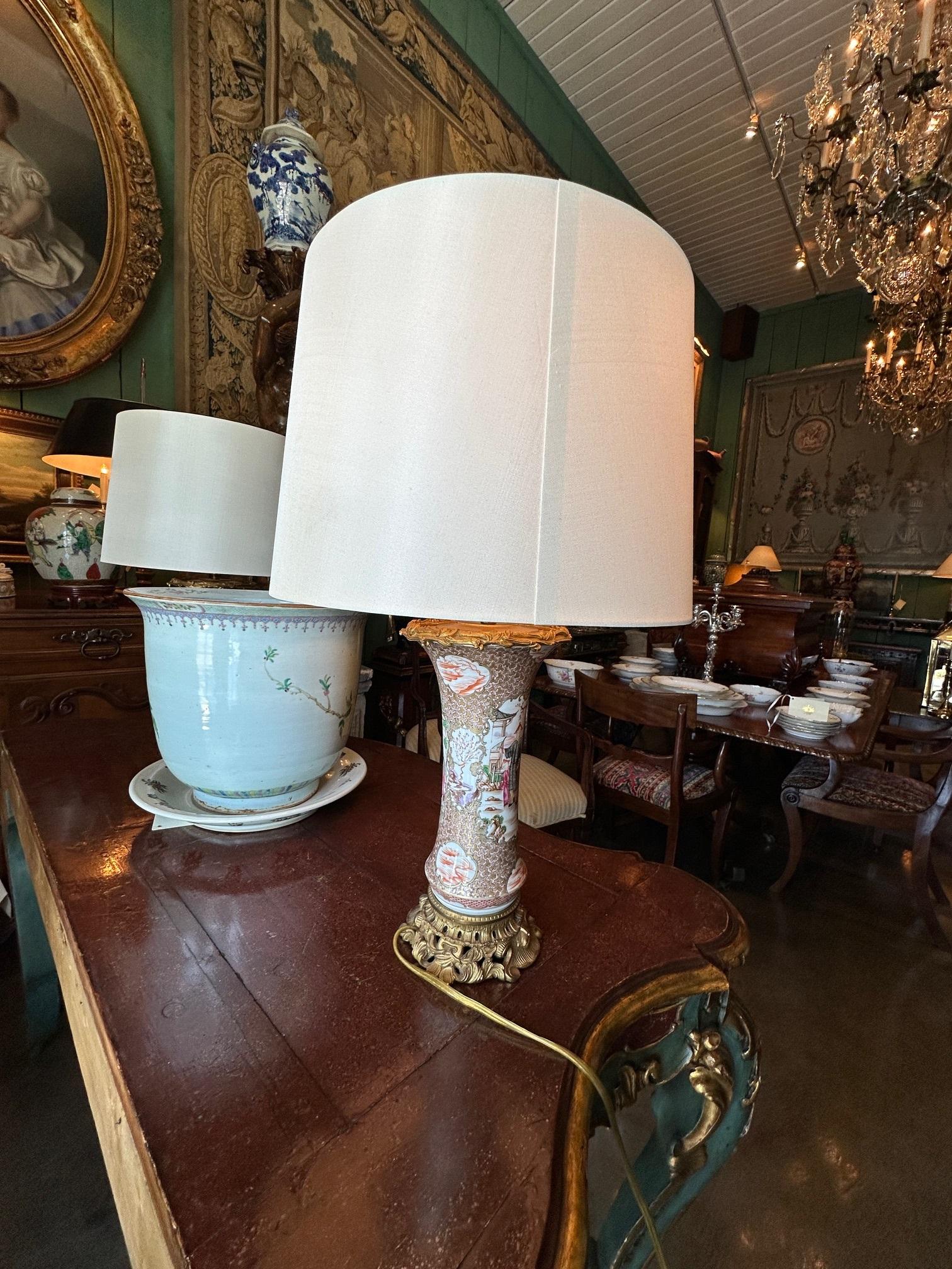 Pair of Gilt Bronze Mounted Chinese Porcelain Vases Table lamps & Shade Antique For Sale 8
