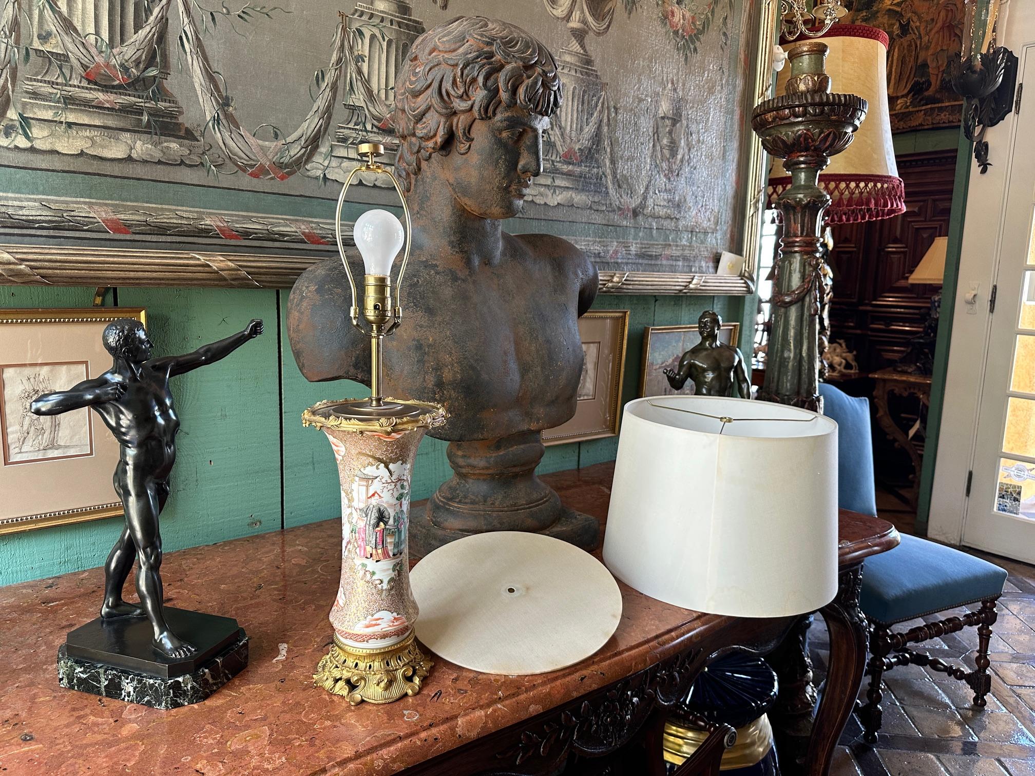 Pair of Gilt Bronze Mounted Chinese Porcelain Vases Table lamps & Shade Antique For Sale 1