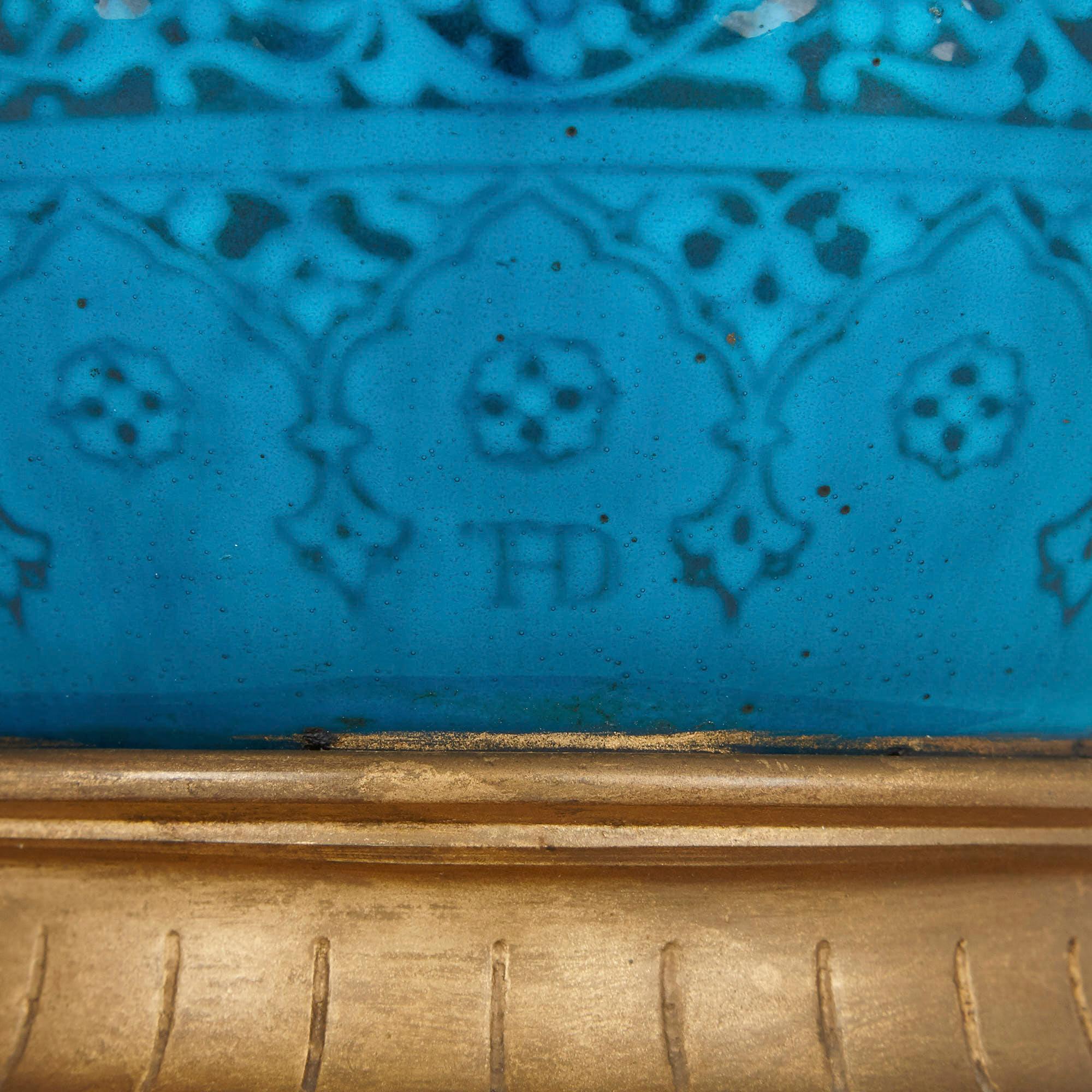 Faenza Coppia di lampade Faience con montatura in bronzo dorato di Deck in vendita