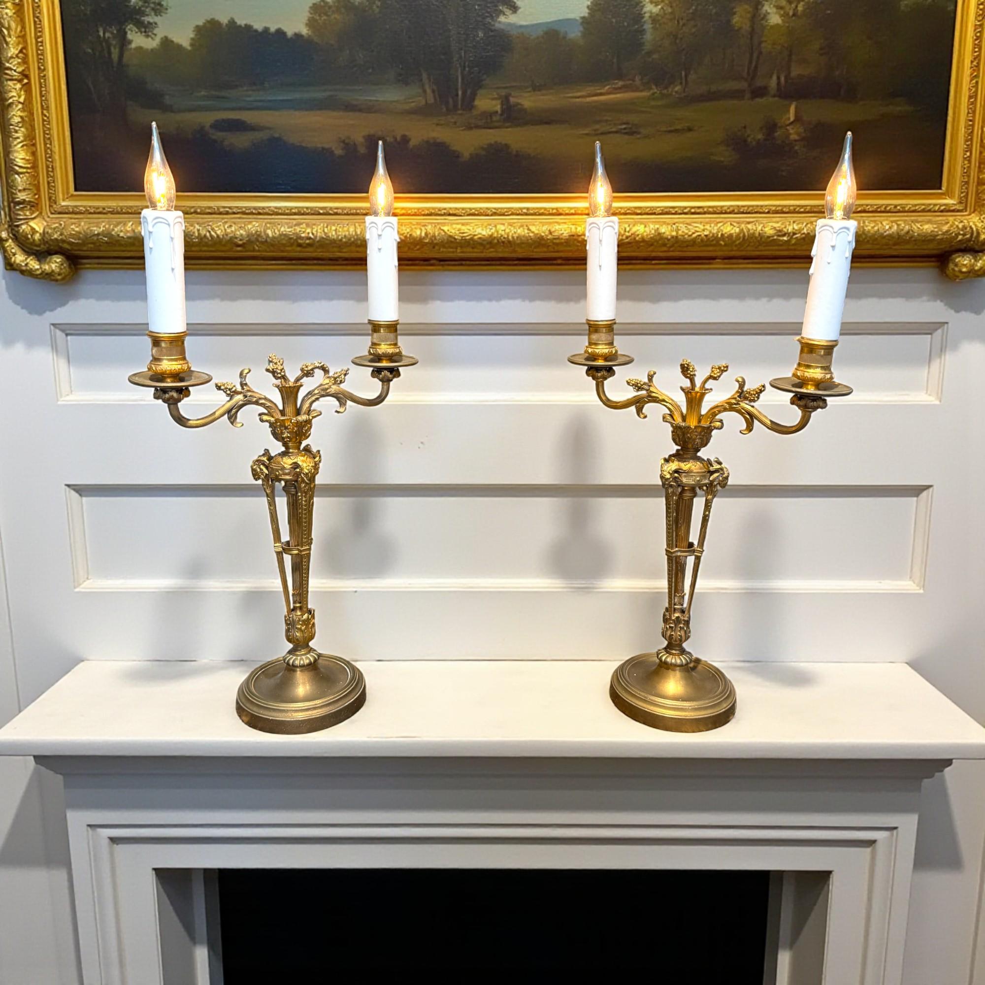 Français Pair of Gilt Bronze Neoclassical Candelabra Lamps, 19th Century en vente
