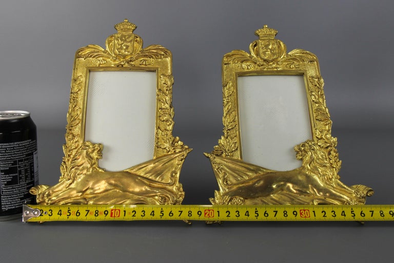 Pair of Gilt Bronze Picture Photo Frames with Lions and Royal Crowns For Sale 12
