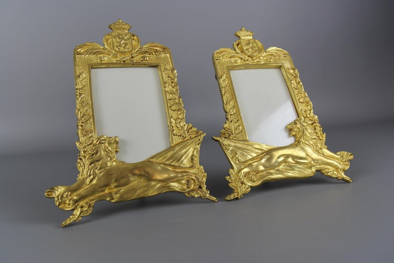 Neoclassical Pair of Gilt Bronze Picture Photo Frames with Lions and Royal Crowns For Sale
