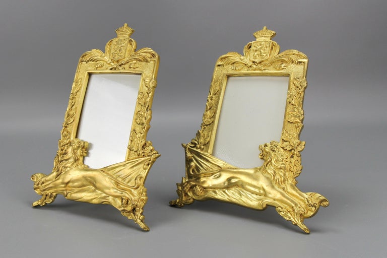 Pair of Gilt Bronze Picture Photo Frames with Lions and Royal Crowns For Sale 2