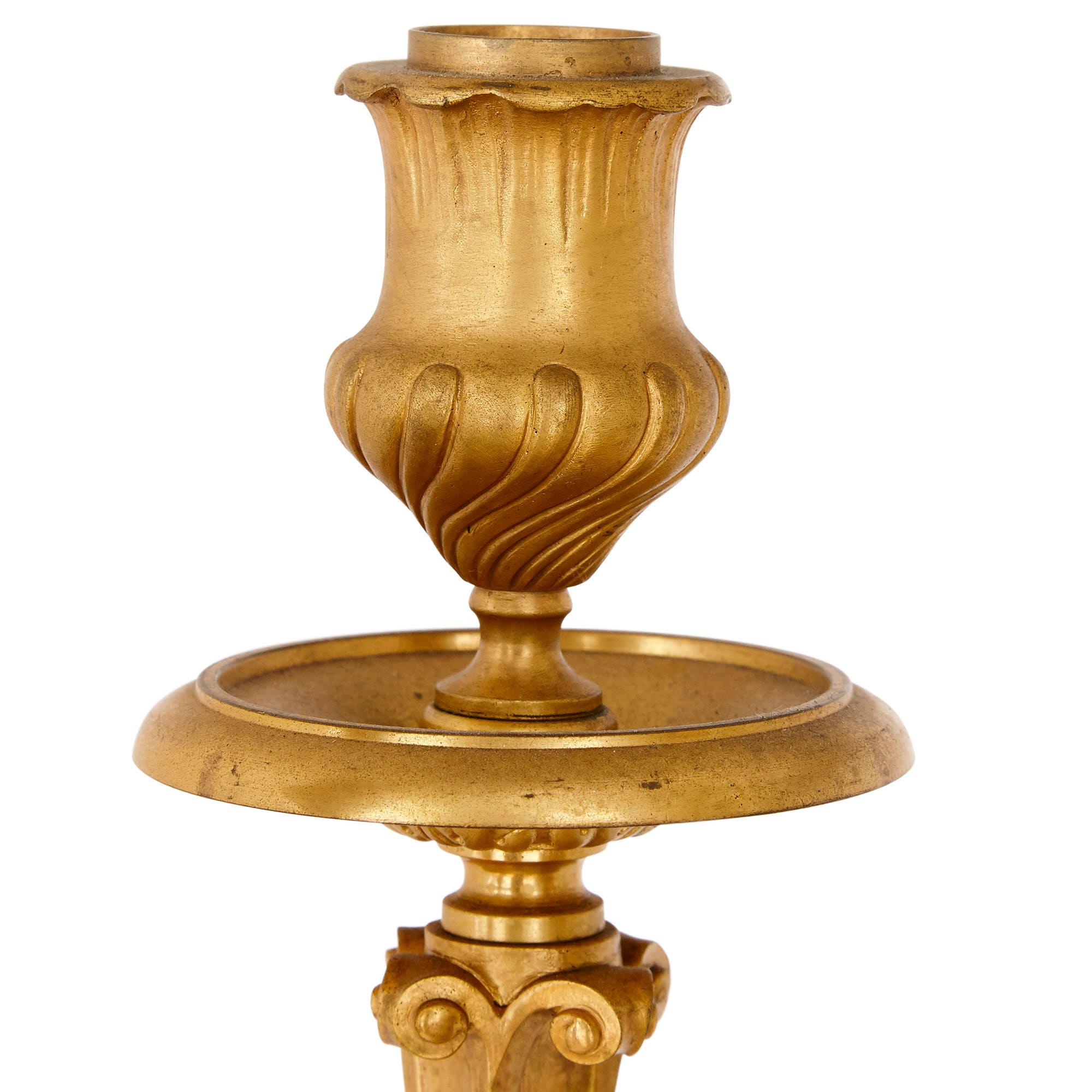 XIXe siècle Paire de chandeliers de table en bronze doré de Ferdinand Barbedienne en vente