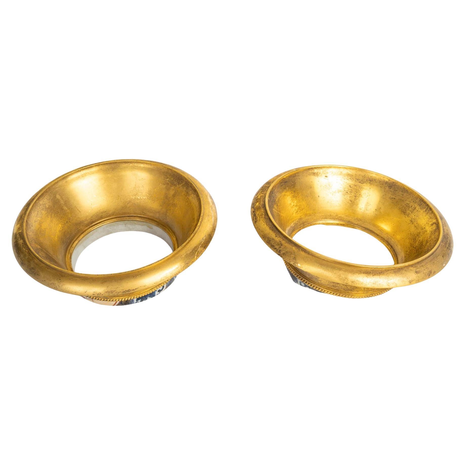 Coppia di vasi in bronzo dorato, periodo Napoleone III, XIX secolo. in vendita
