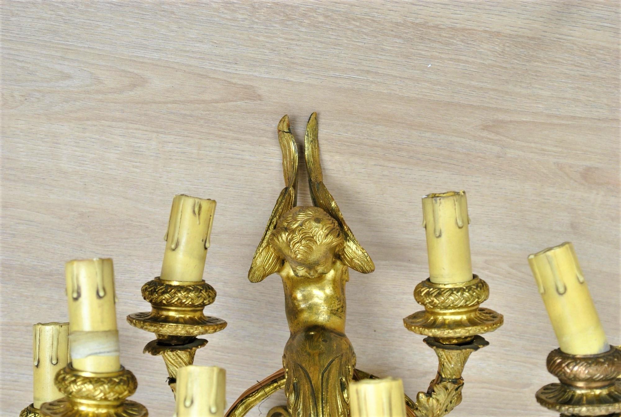 Coppia di applique in bronzo dorato con putti alati, Napoleone III, XIX secolo in vendita 5