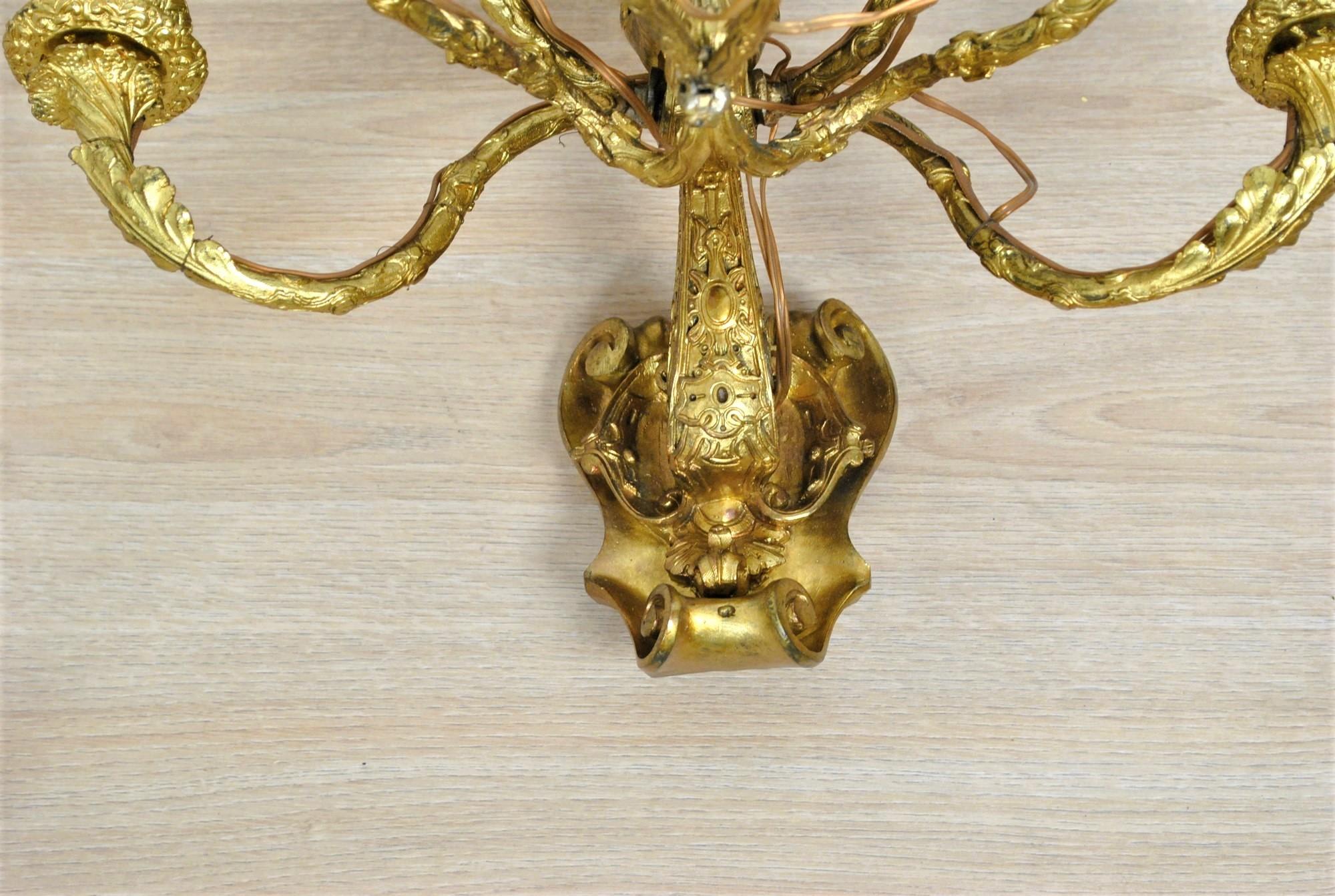 Coppia di applique in bronzo dorato con putti alati, Napoleone III, XIX secolo in vendita 6