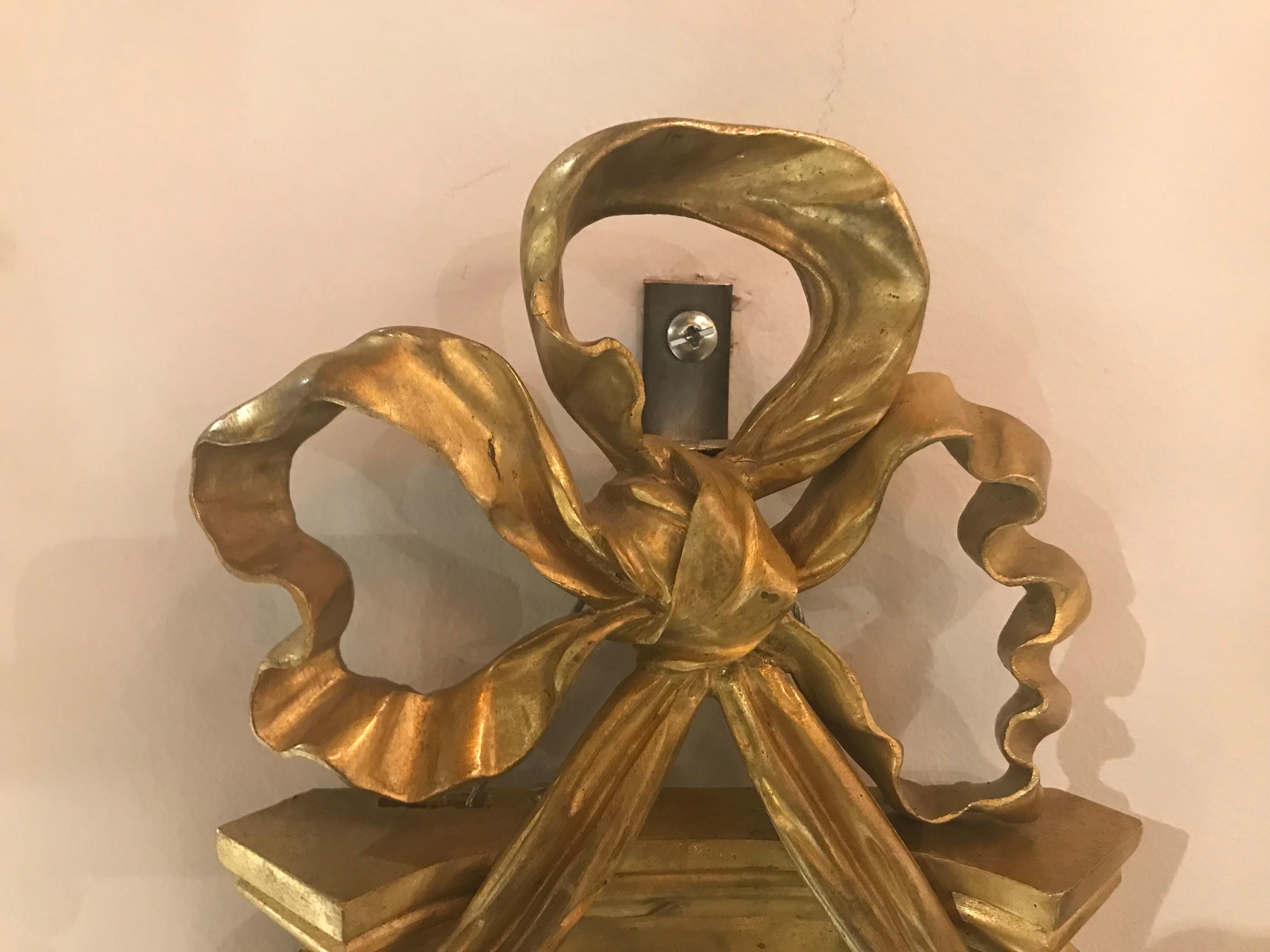 Wandleuchter aus vergoldeter Bronze von Henri Vian, Paar im Angebot 2